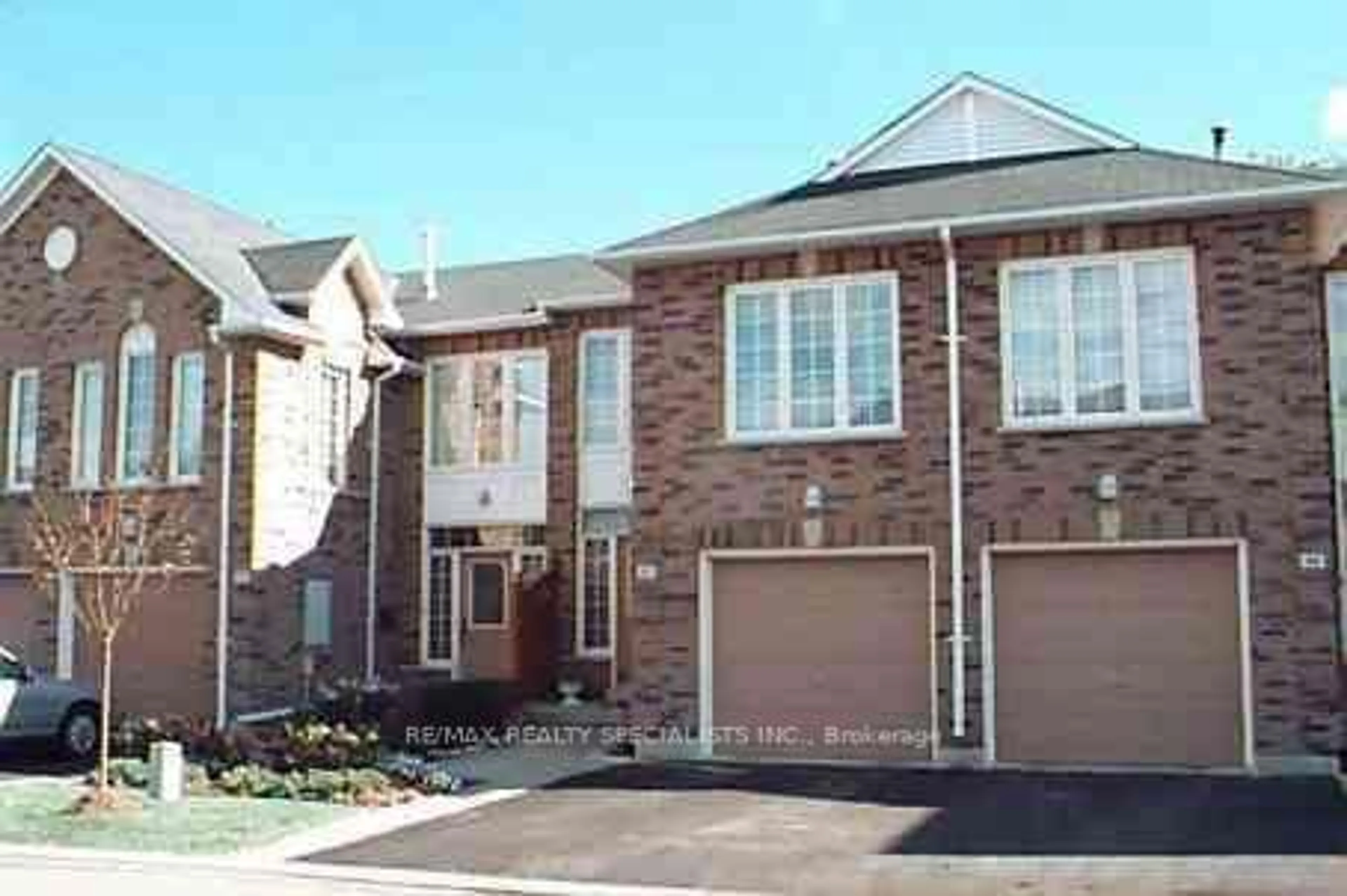 Home with brick exterior material, street for 50 Lancewood Cres #43, Brampton Ontario L6S 5Y6