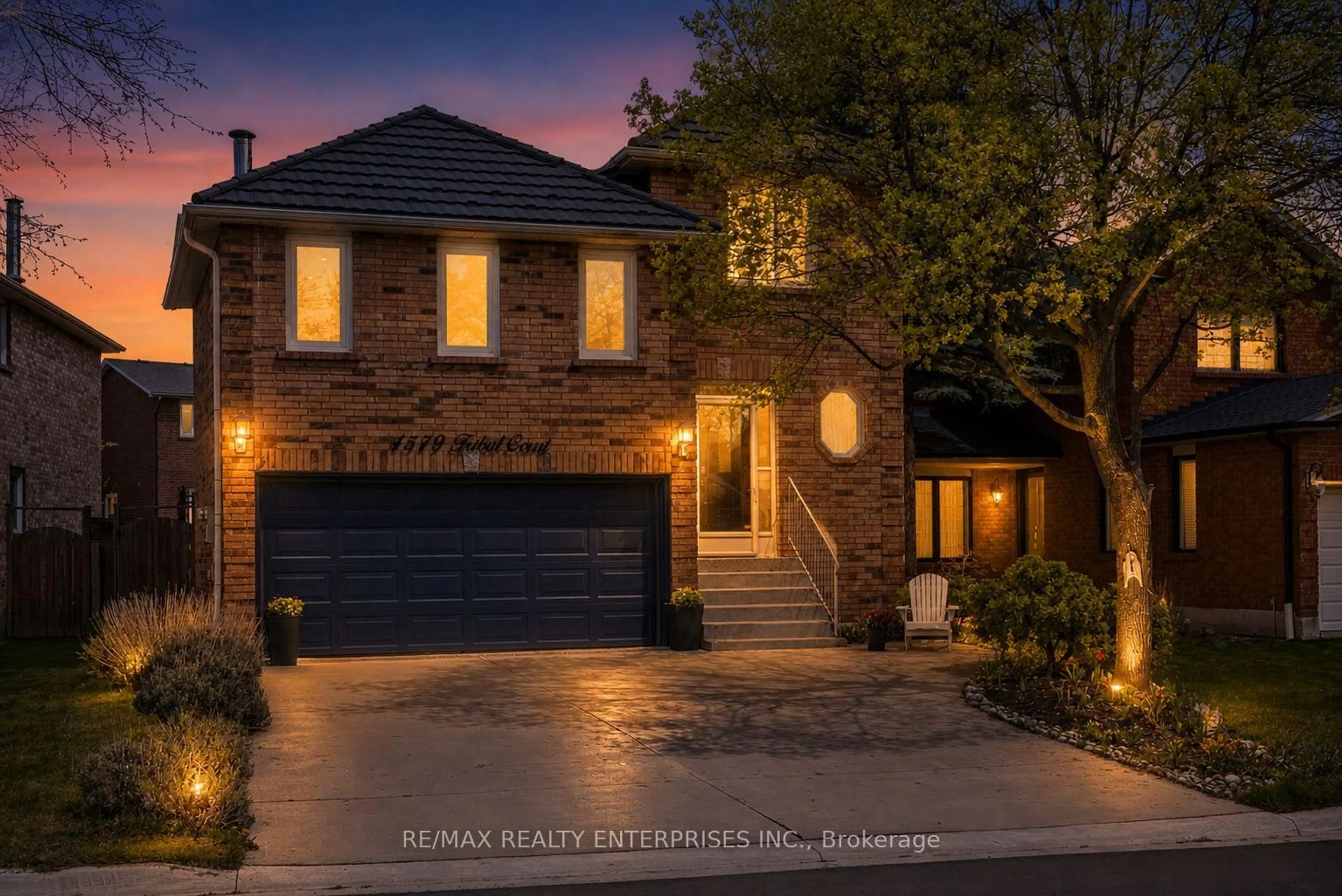 Home with brick exterior material, street for 4579 Tribal Crt, Mississauga Ontario L4Z 2R1