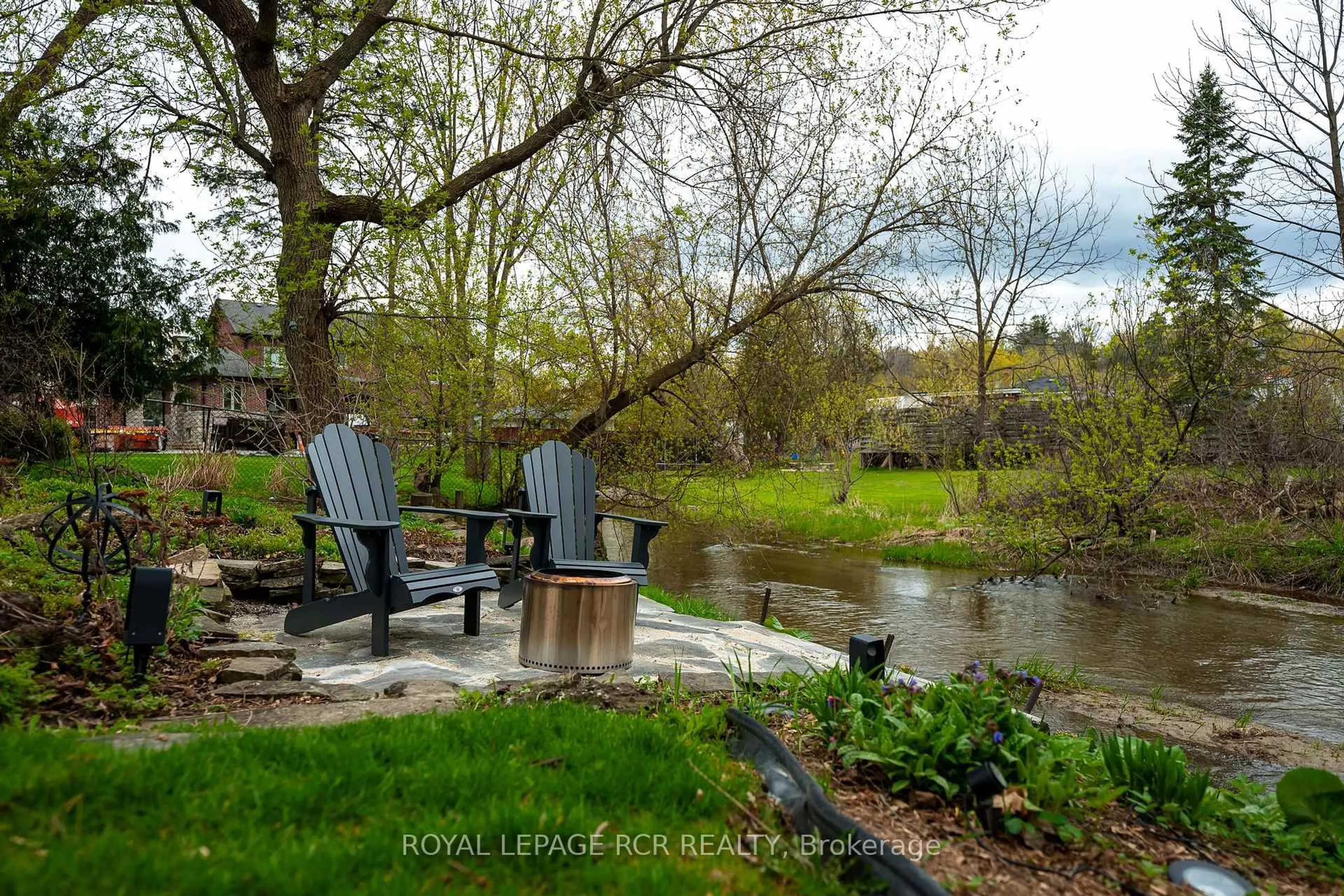 Patio, water/lake/river/ocean view for 145 Albert St, Caledon Ontario L7E 3G5