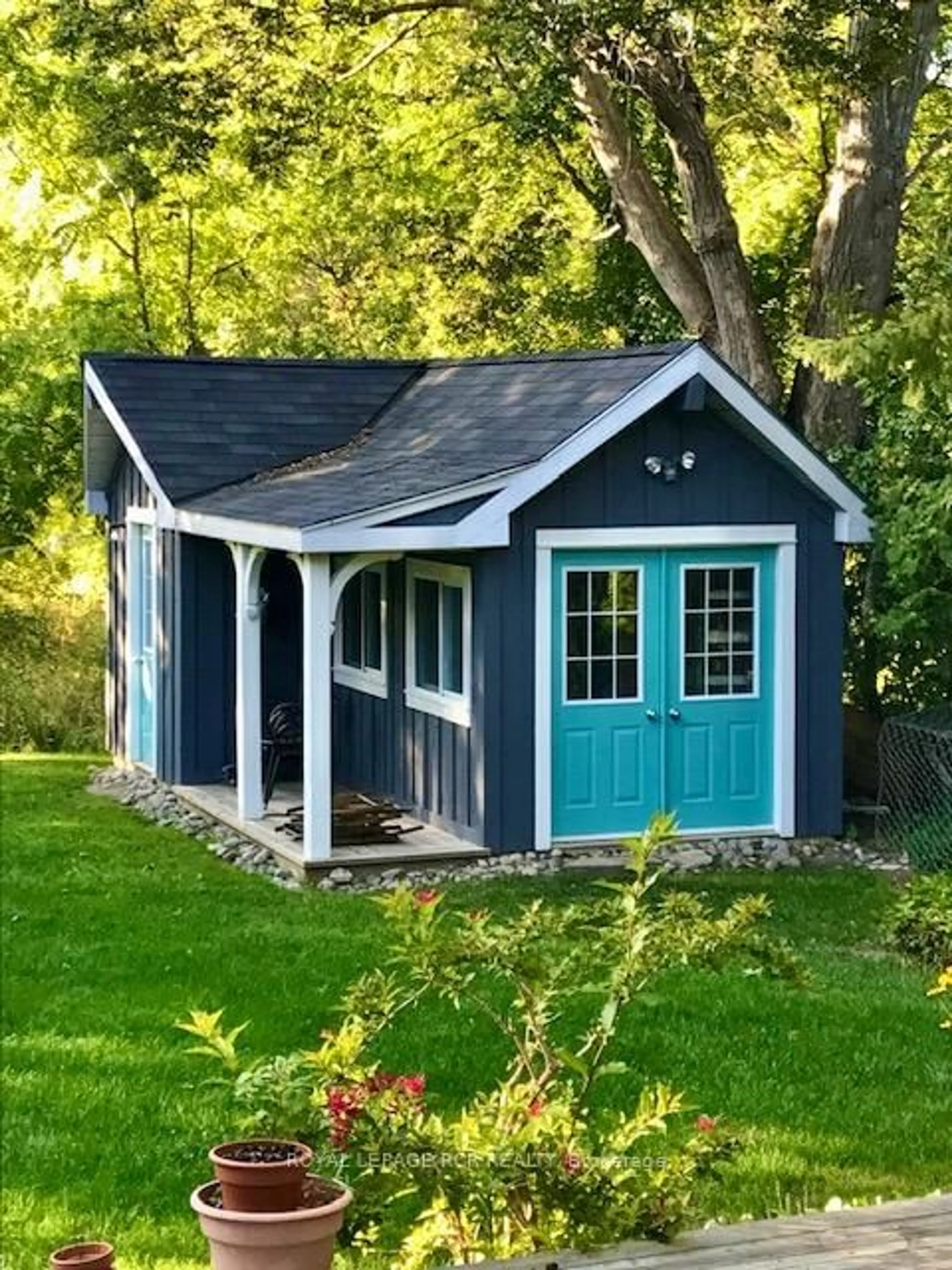 Shed for 145 Albert St, Caledon Ontario L7E 3G5
