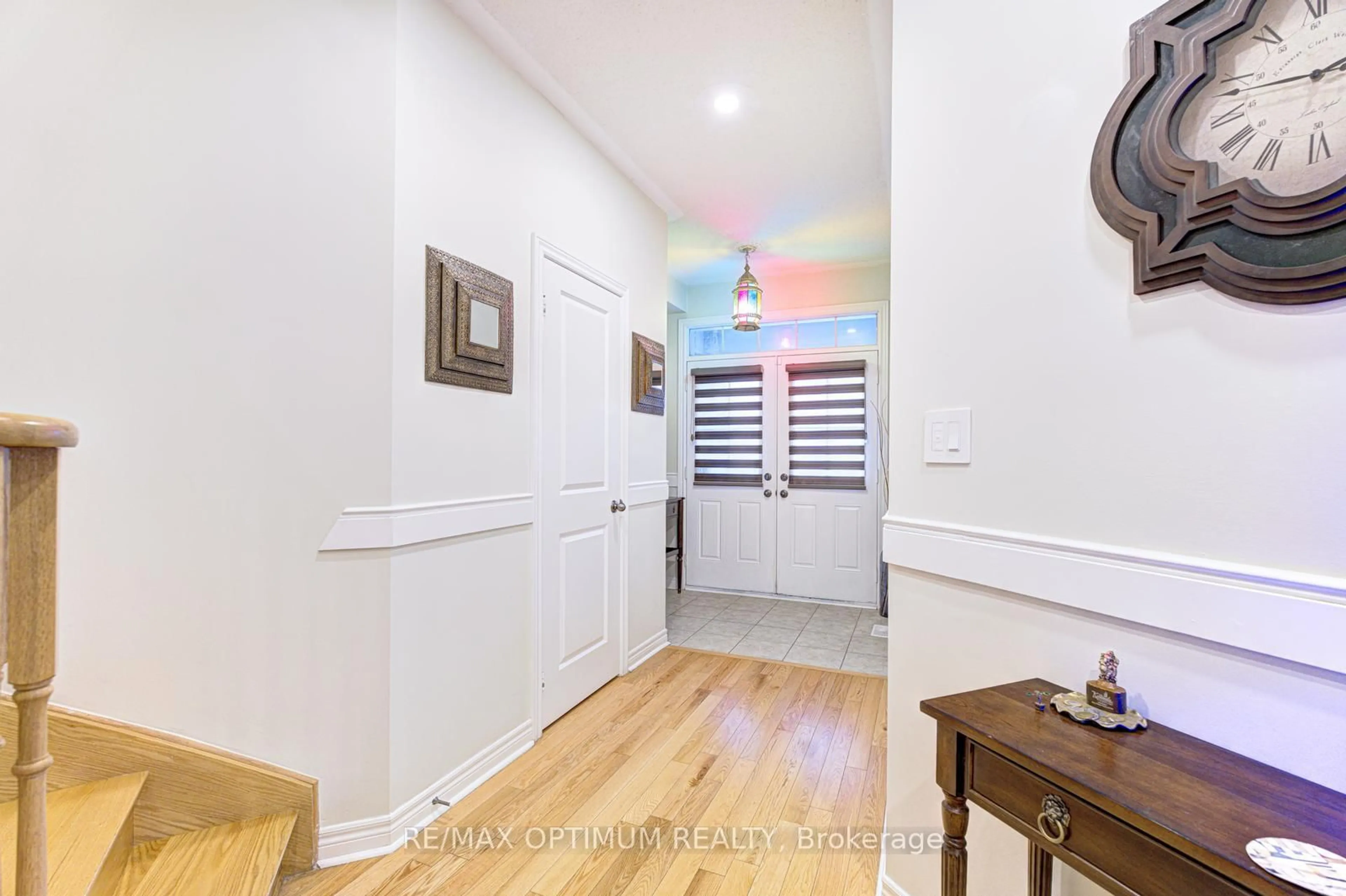 Indoor entryway for 13 Fann Dr, Brampton Ontario L7A 4L4