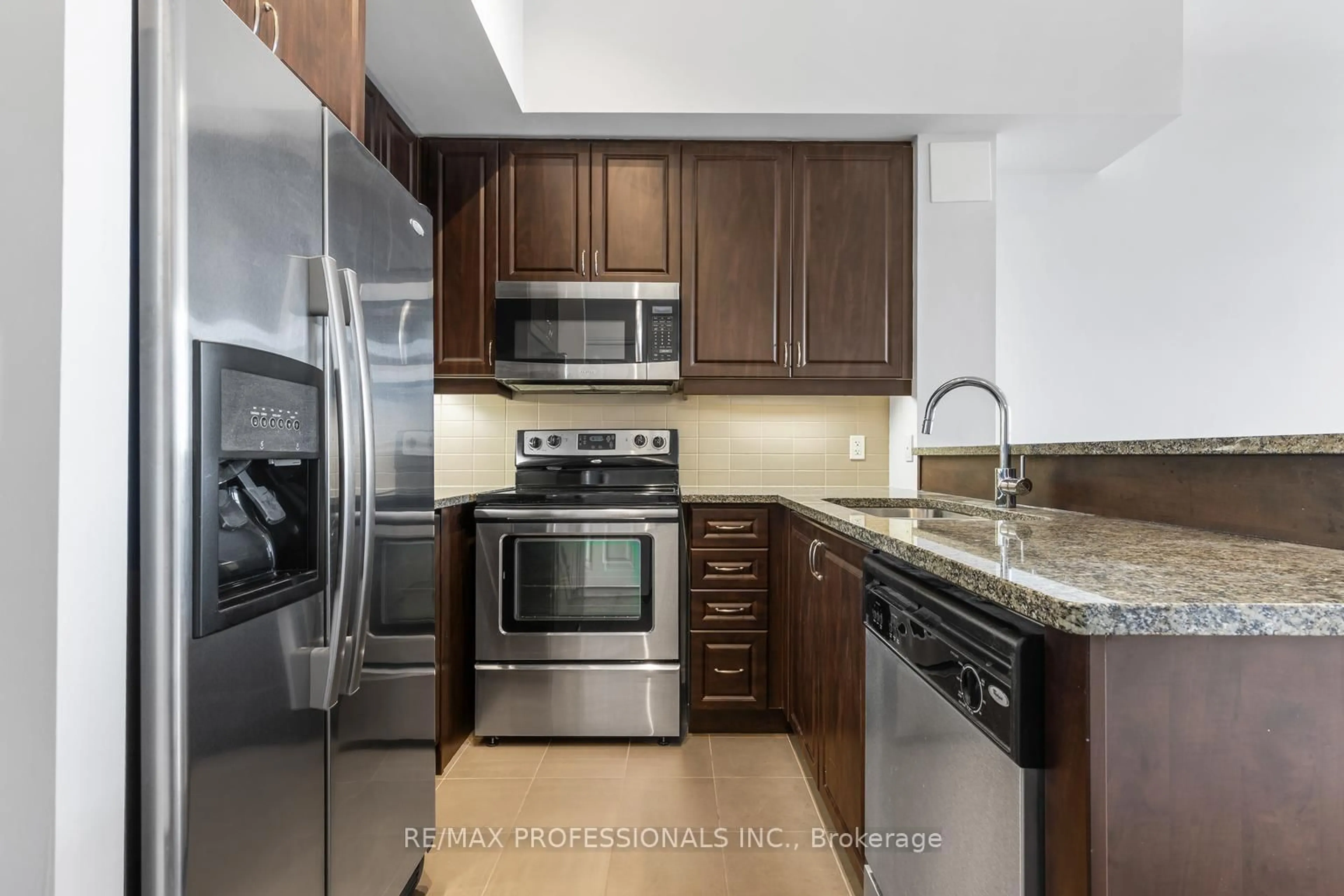 Standard kitchen, unknown for 1135 Royal York Rd #1104, Toronto Ontario M9A 0C3