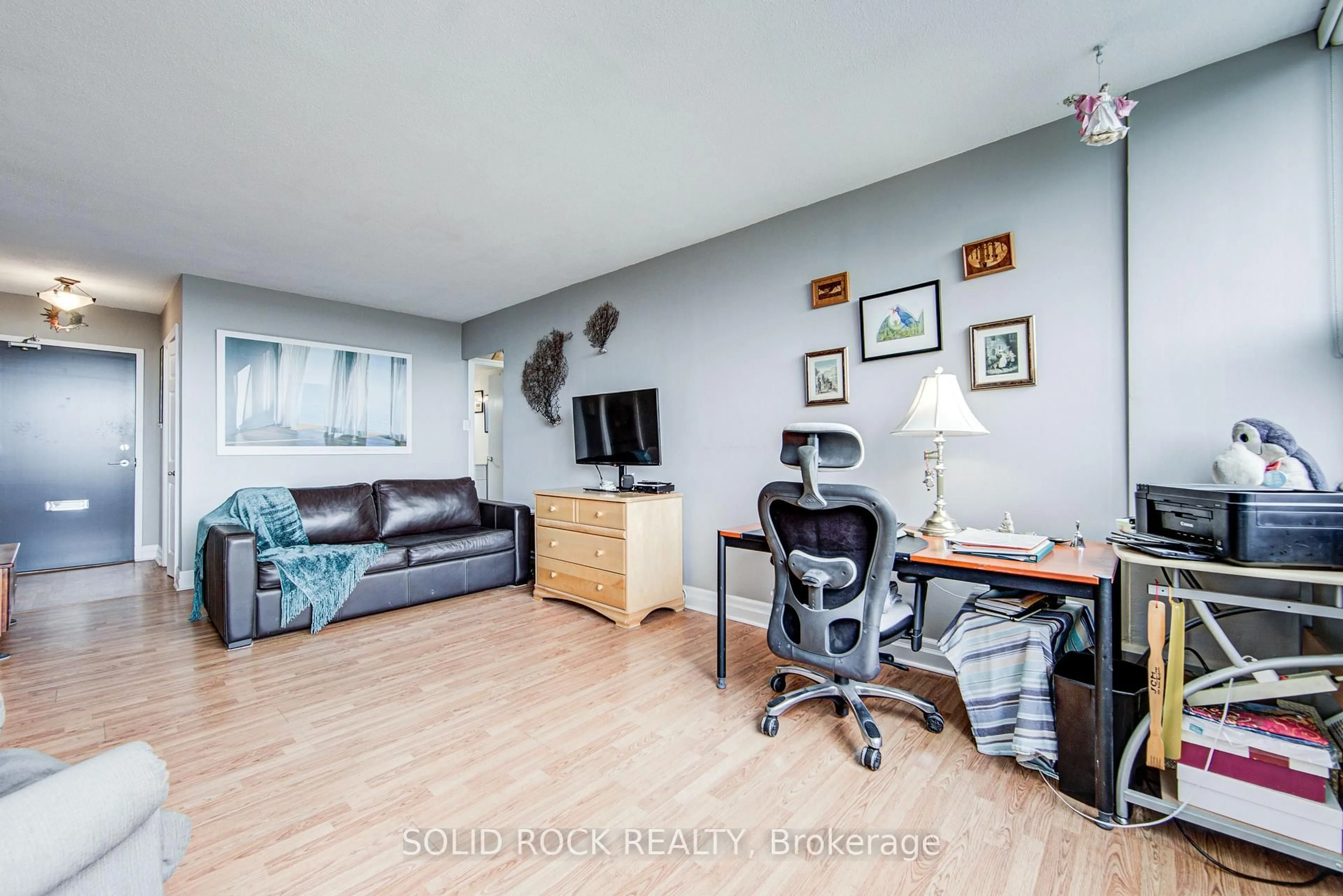 A pic of a room for 451 The West Mall #810, Toronto Ontario M9C 1G1