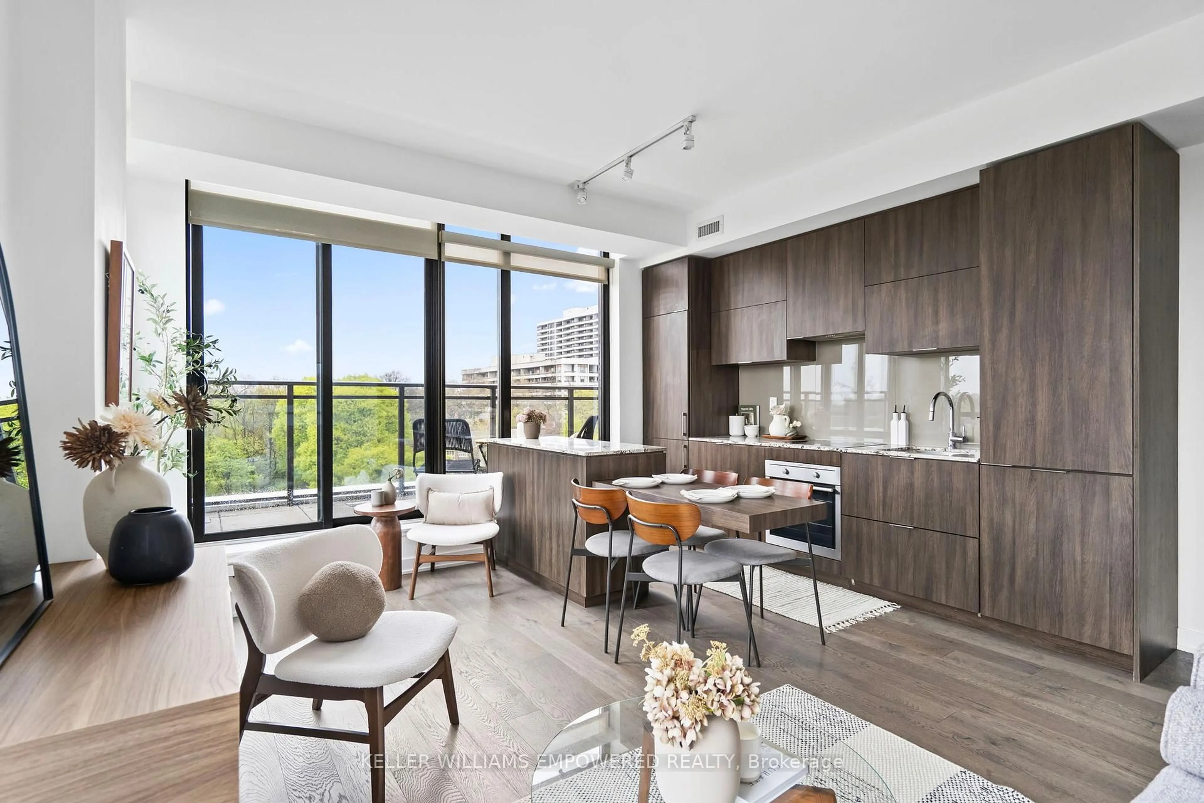 Open concept kitchen, unknown for 1990 Bloor St #803, Toronto Ontario M6P 3L1