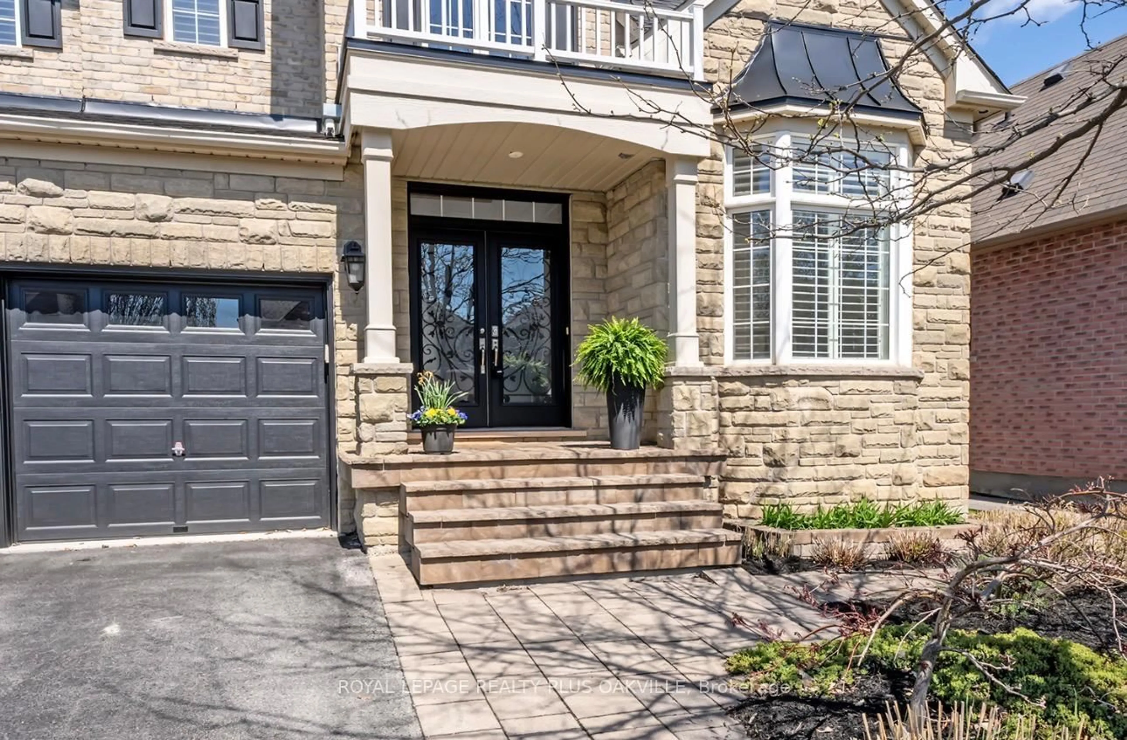 Home with brick exterior material, street for 3339 Skipton Lane, Oakville Ontario L6M 0K3
