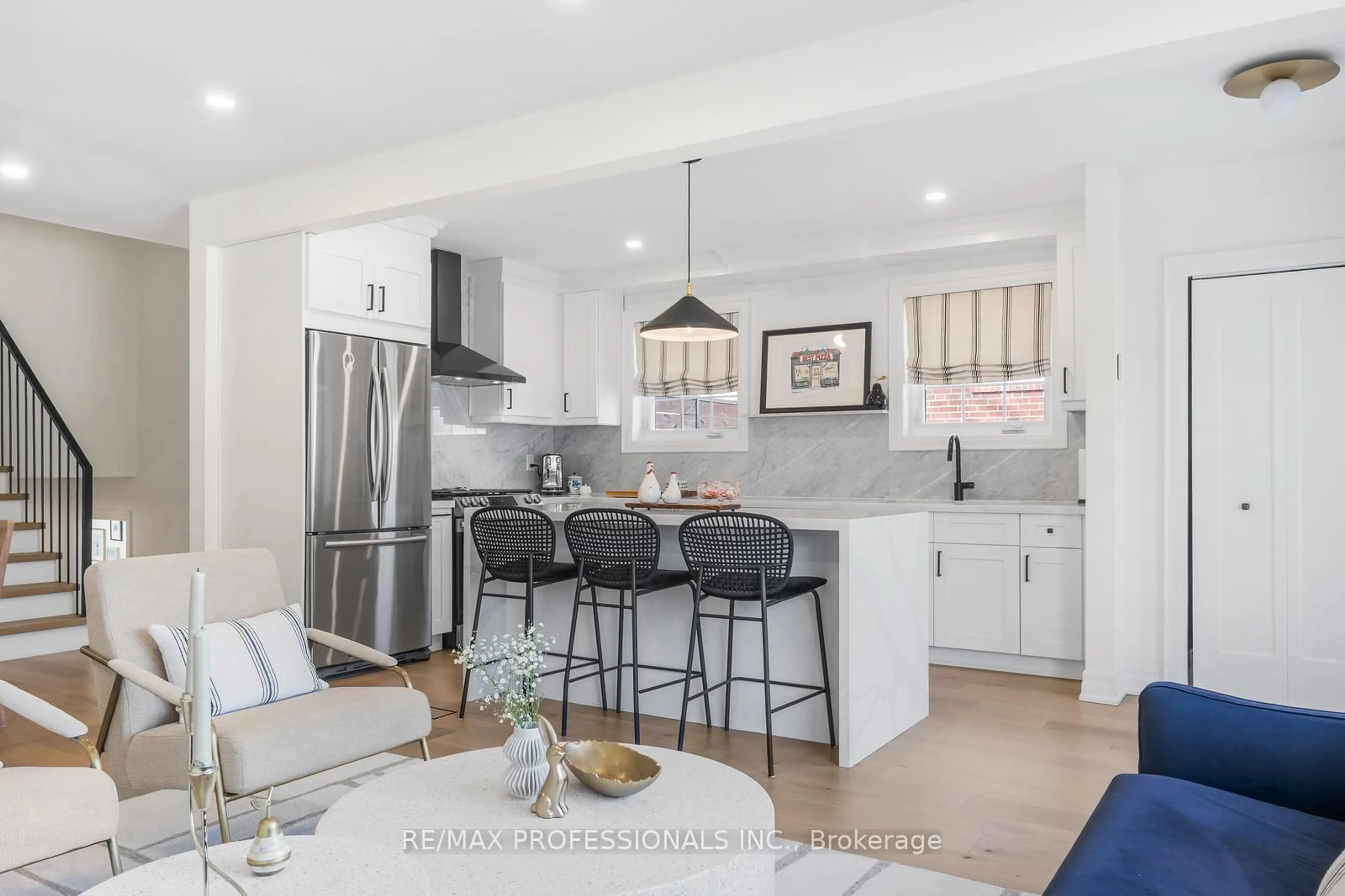 Open concept kitchen, unknown for 5 Birgitta Cres, Toronto Ontario M9C 3W1