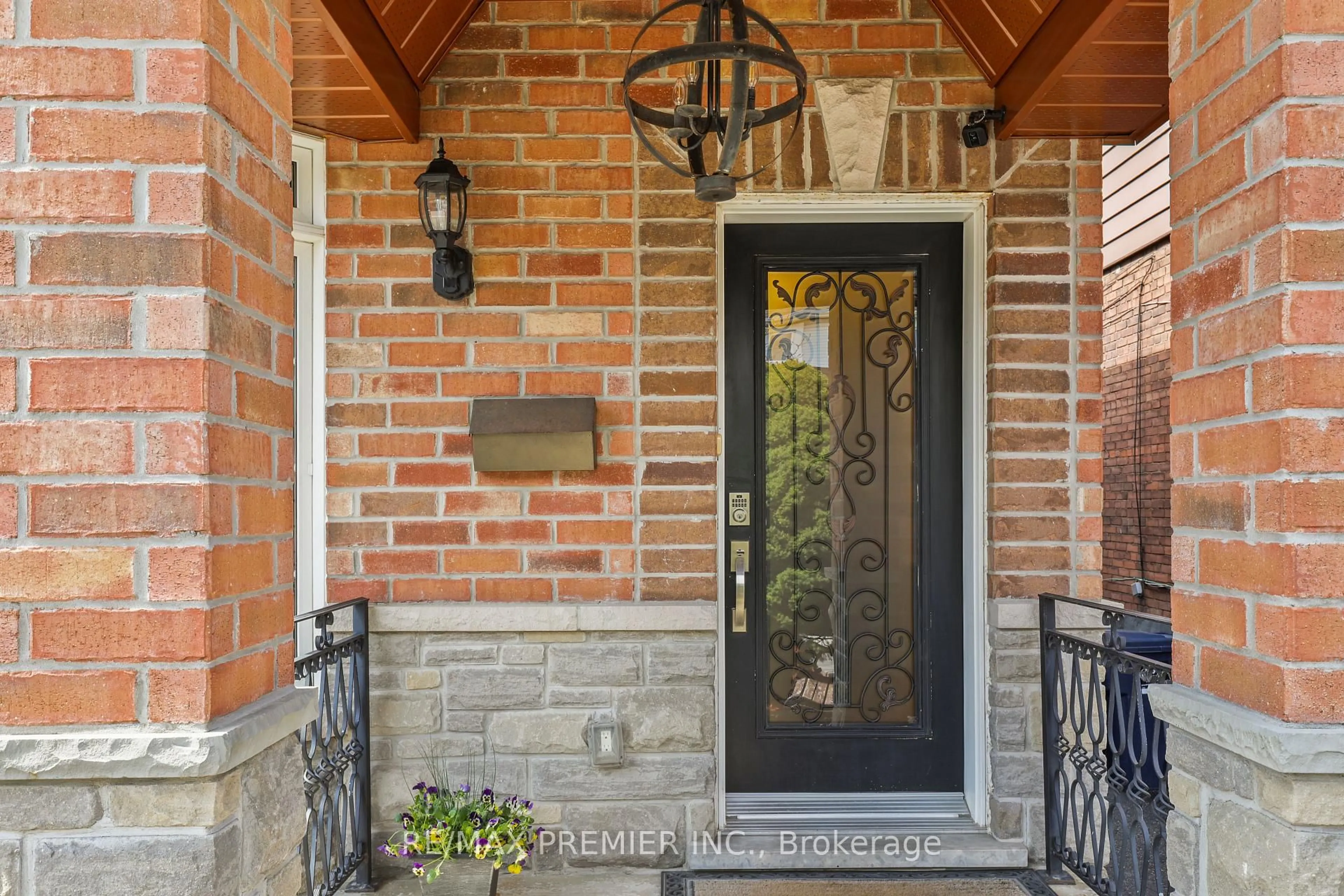 Unknown for 196 Blackthorn Ave, Toronto Ontario M6N 3H8