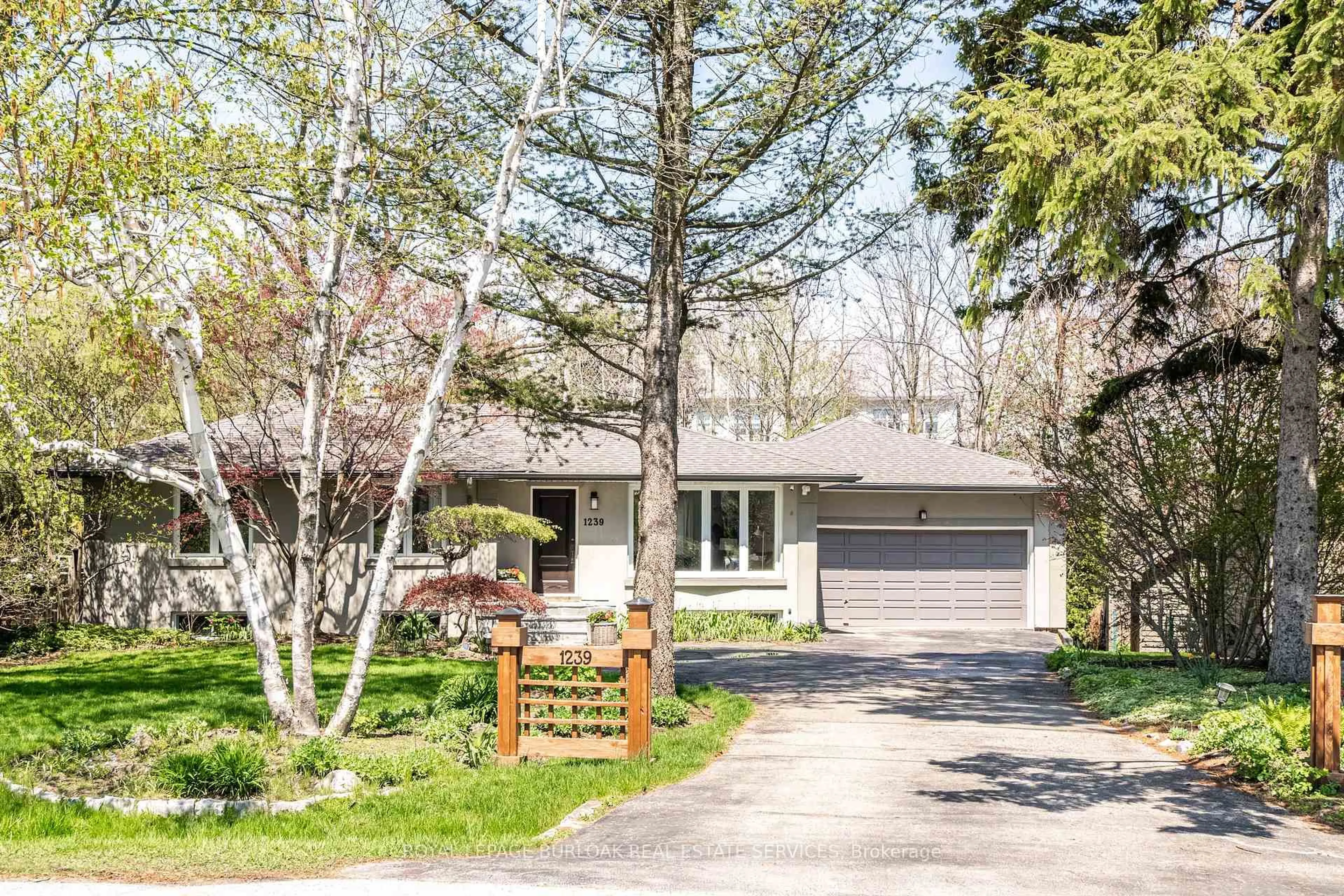 Unknown for 1239 Baldwin Dr, Oakville Ontario L6J 2W4