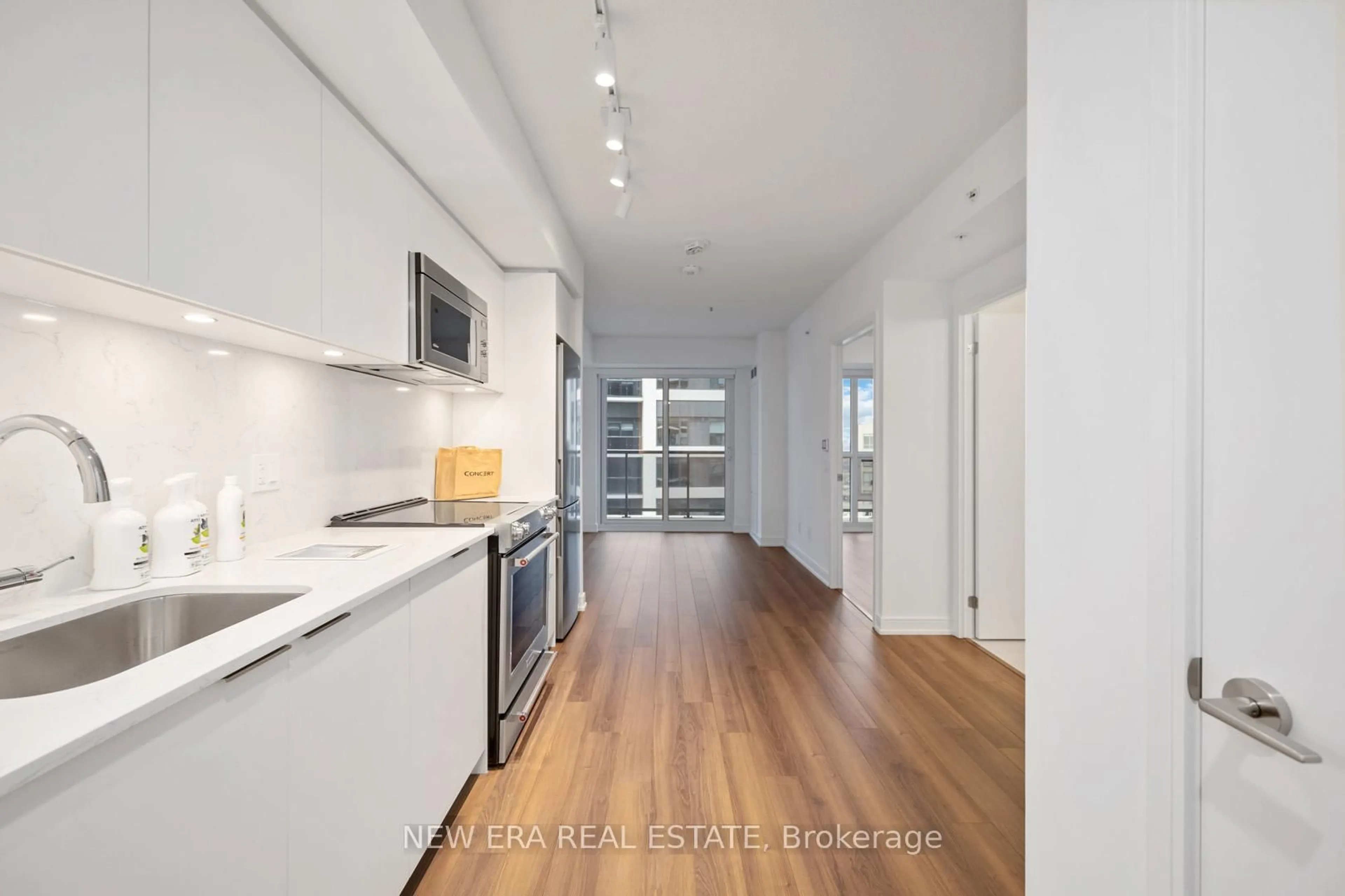 Open concept kitchen, unknown for 30 Samuel Wood Way #1907, Toronto Ontario M9B 0C9