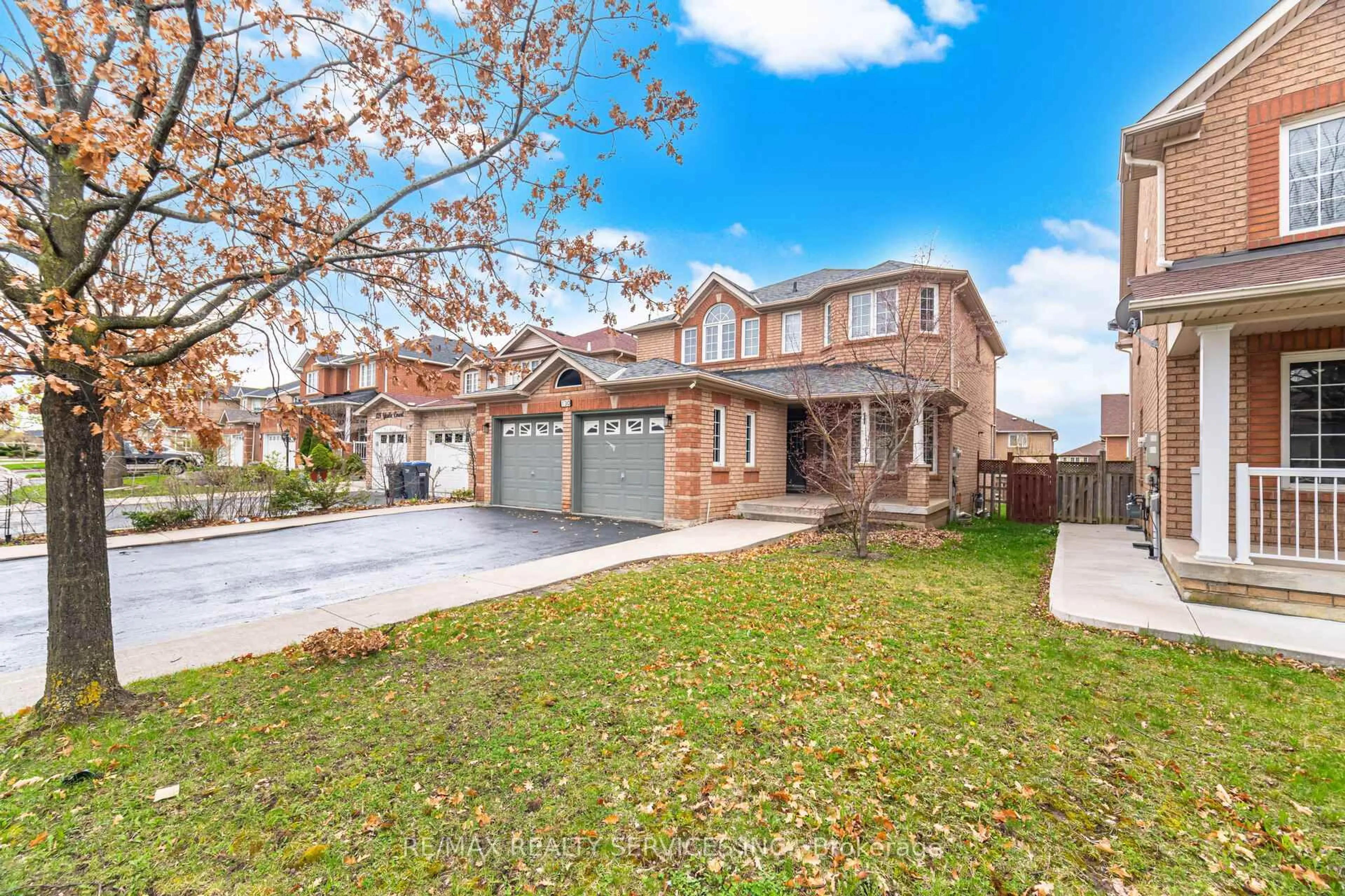 Home with brick exterior material, street for 130 Yuile Crt, Brampton Ontario L6Y 5J5