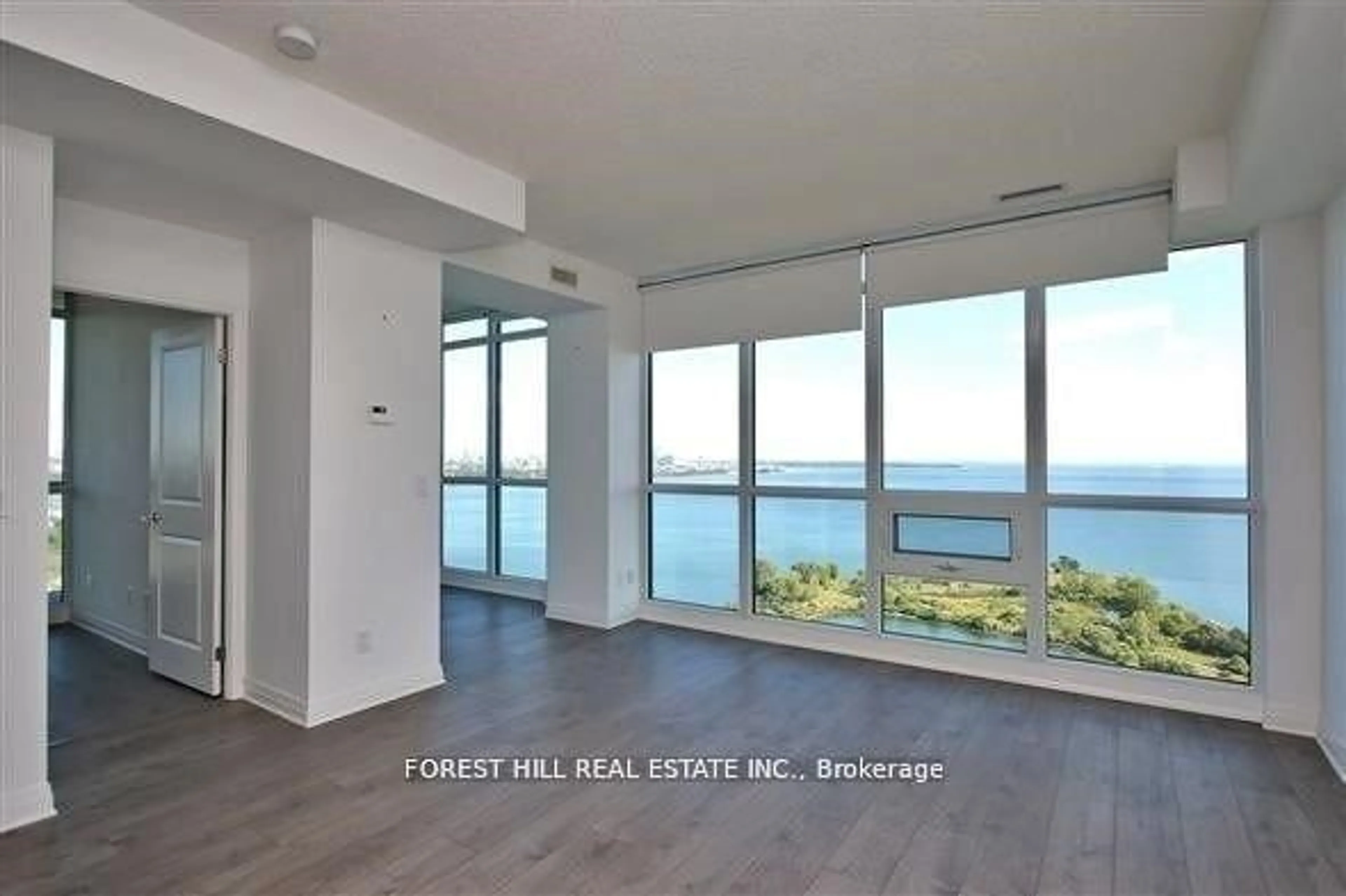 Indoor foyer for 59 Annie Craig Dr #3503, Toronto Ontario M8V 0C4