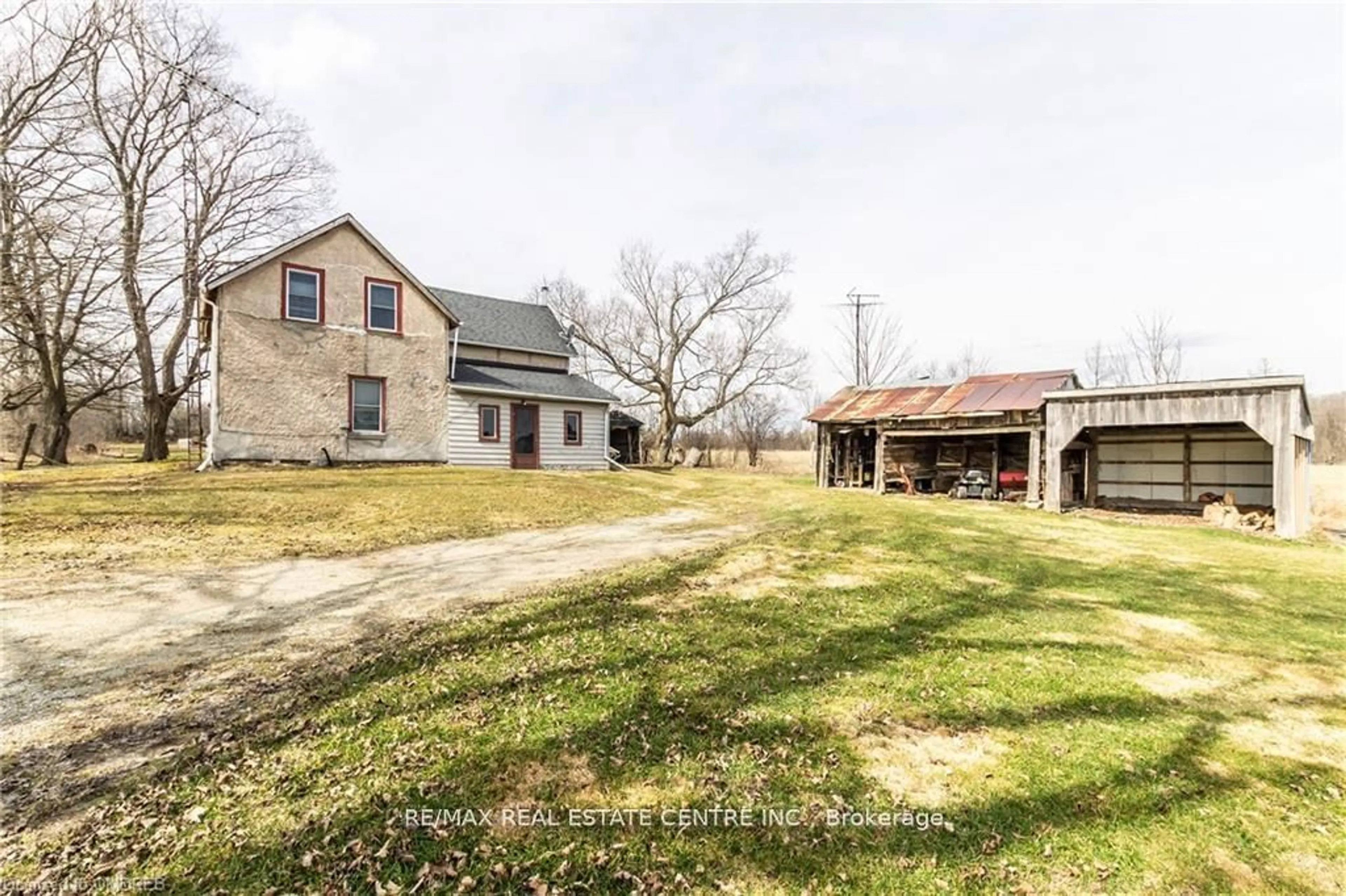 A pic from outside/outdoor area/front of a property/back of a property/a pic from drone, unknown for 11678 REGIONAL ROAD 25 Rd, Halton Hills Ontario L7J 2M1