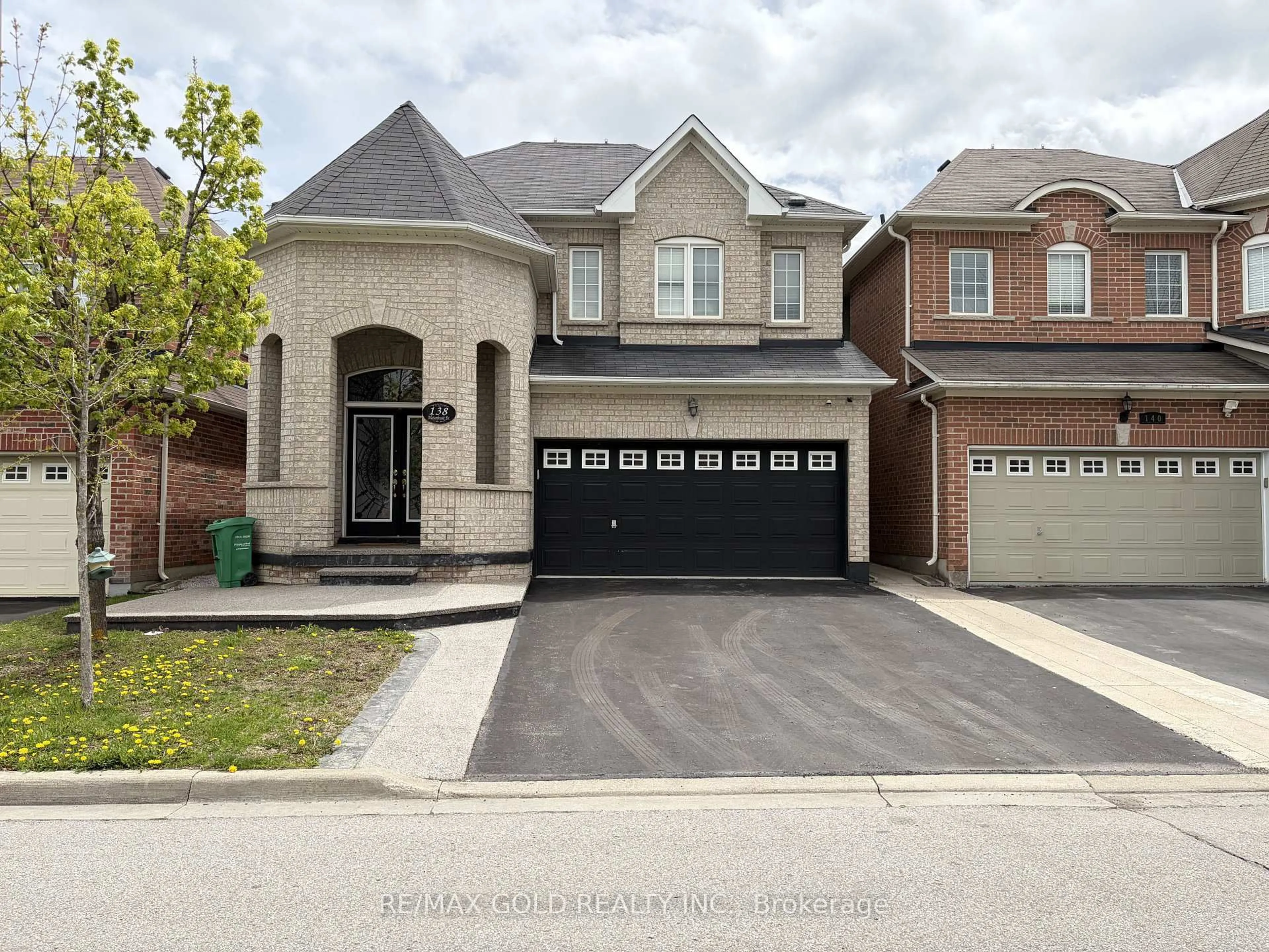 Home with brick exterior material, street for 138 Watsonbrook Dr, Brampton Ontario L6R 0S1