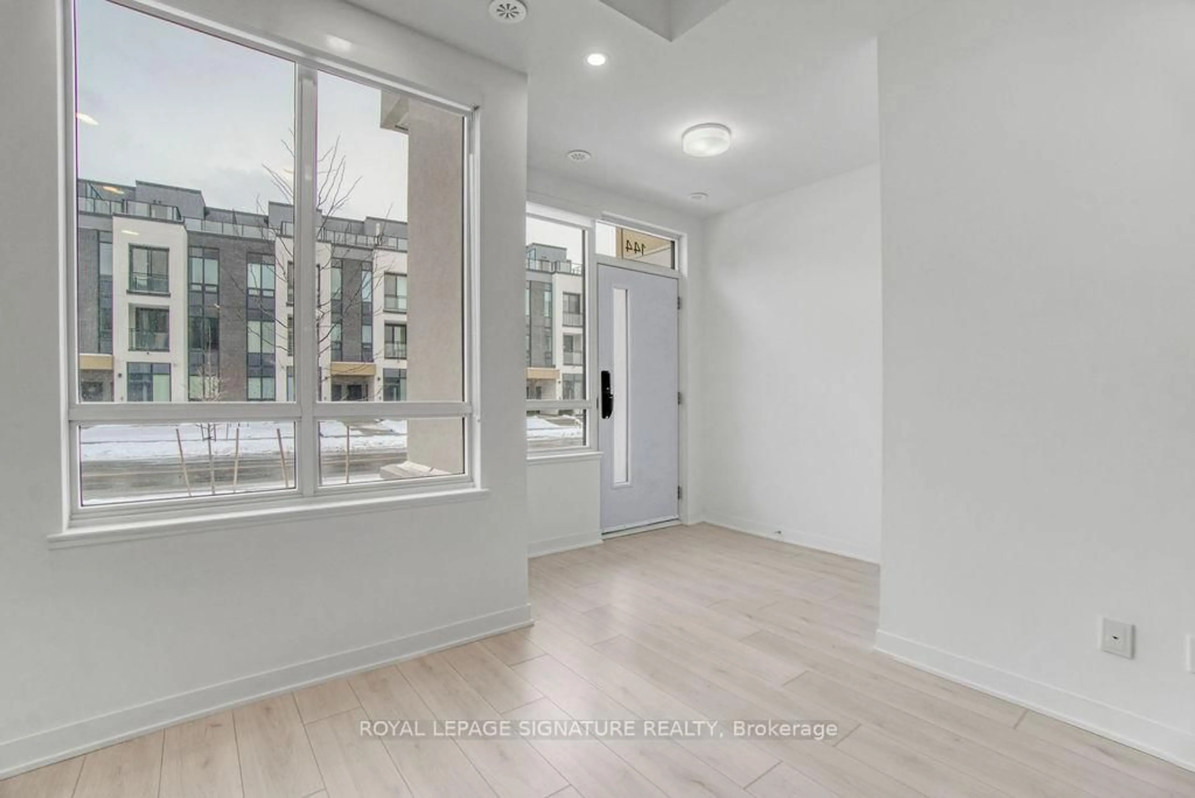 A pic of a room for 3025 Trailside Dr #144, Oakville Ontario L6M 5R7