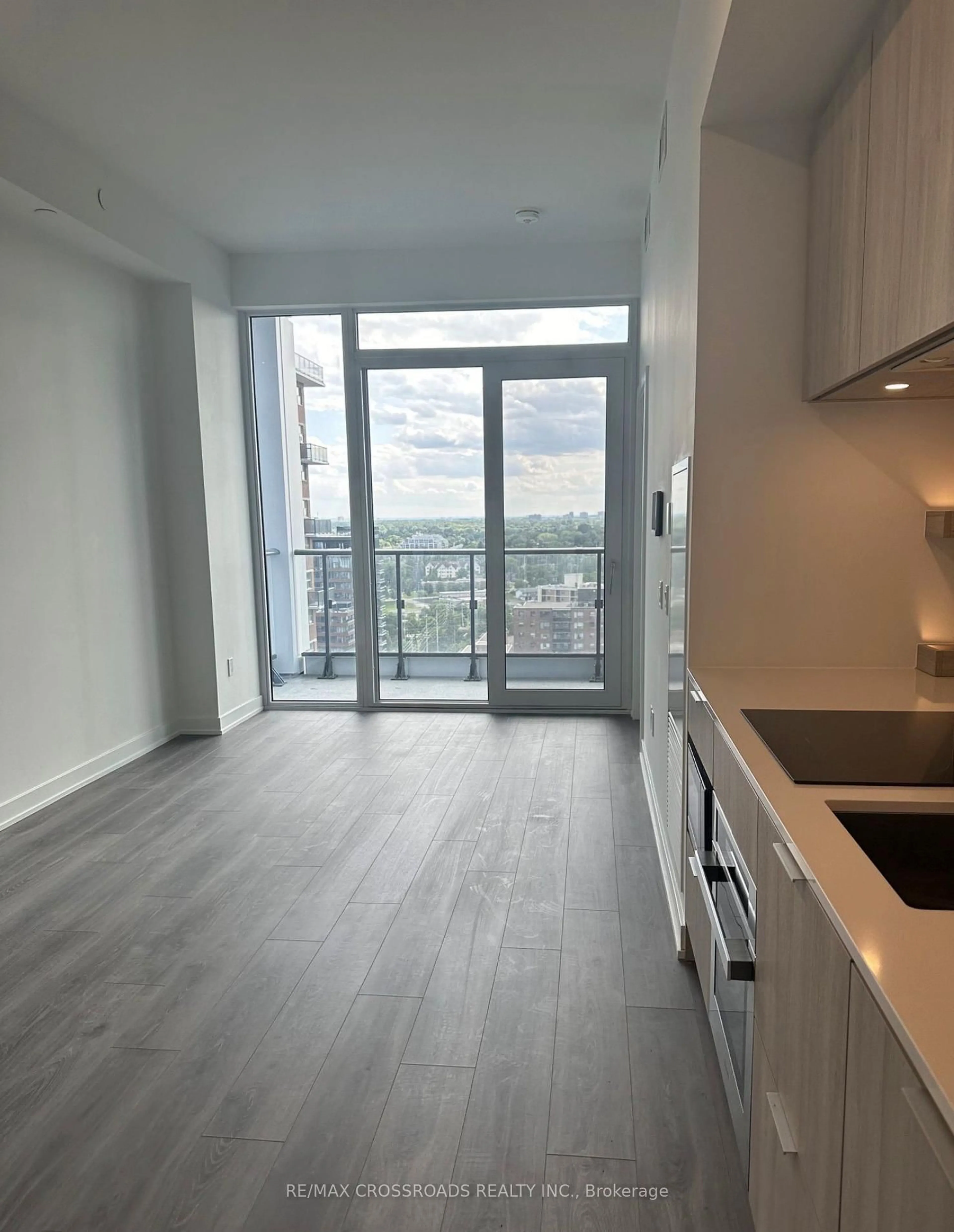 A pic of a room for 28 Ann St #1804, Mississauga Ontario L5G 0E1