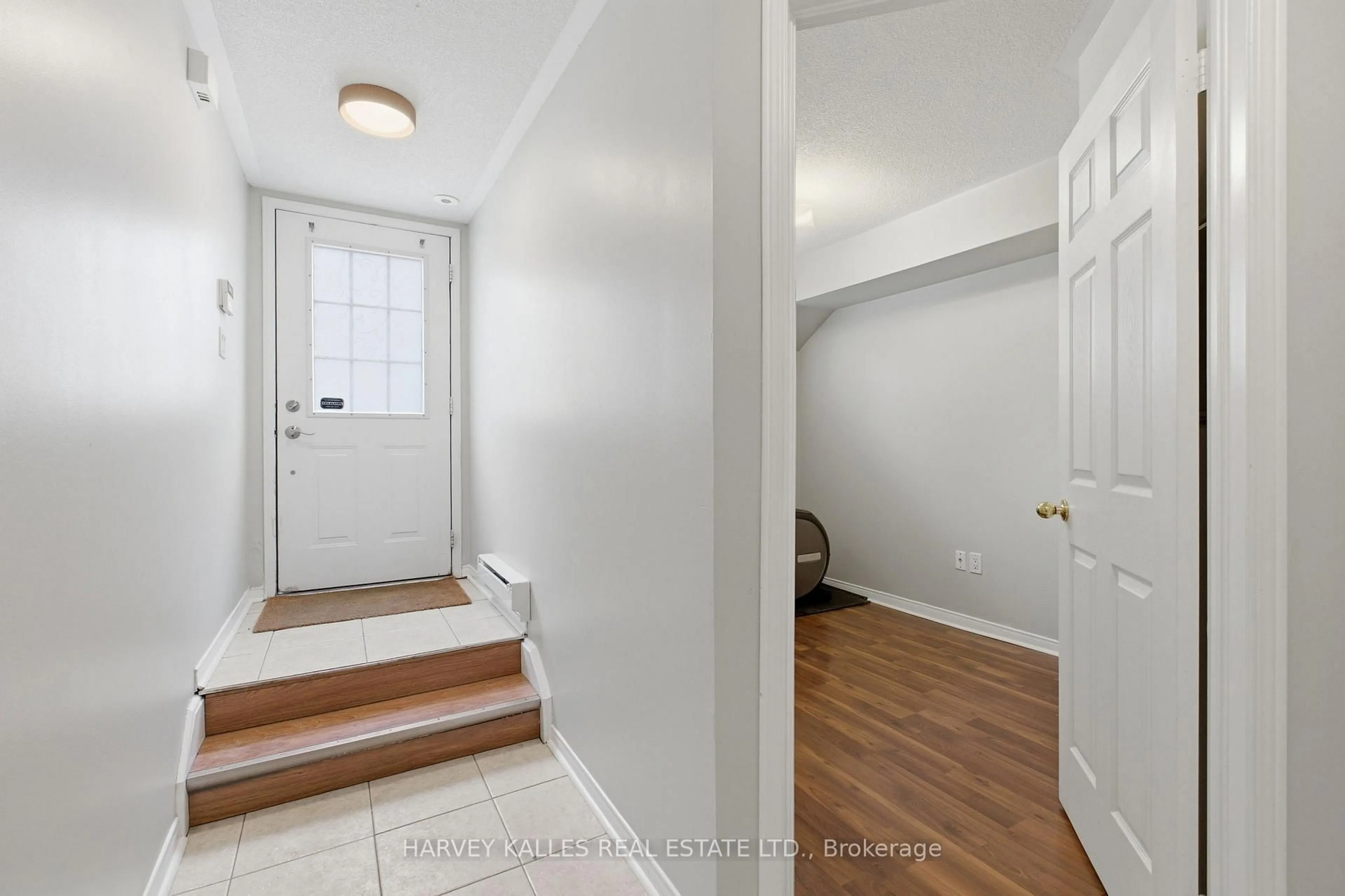 Indoor entryway for 20 Turntable Cres #18, Toronto Ontario M6H 4K9