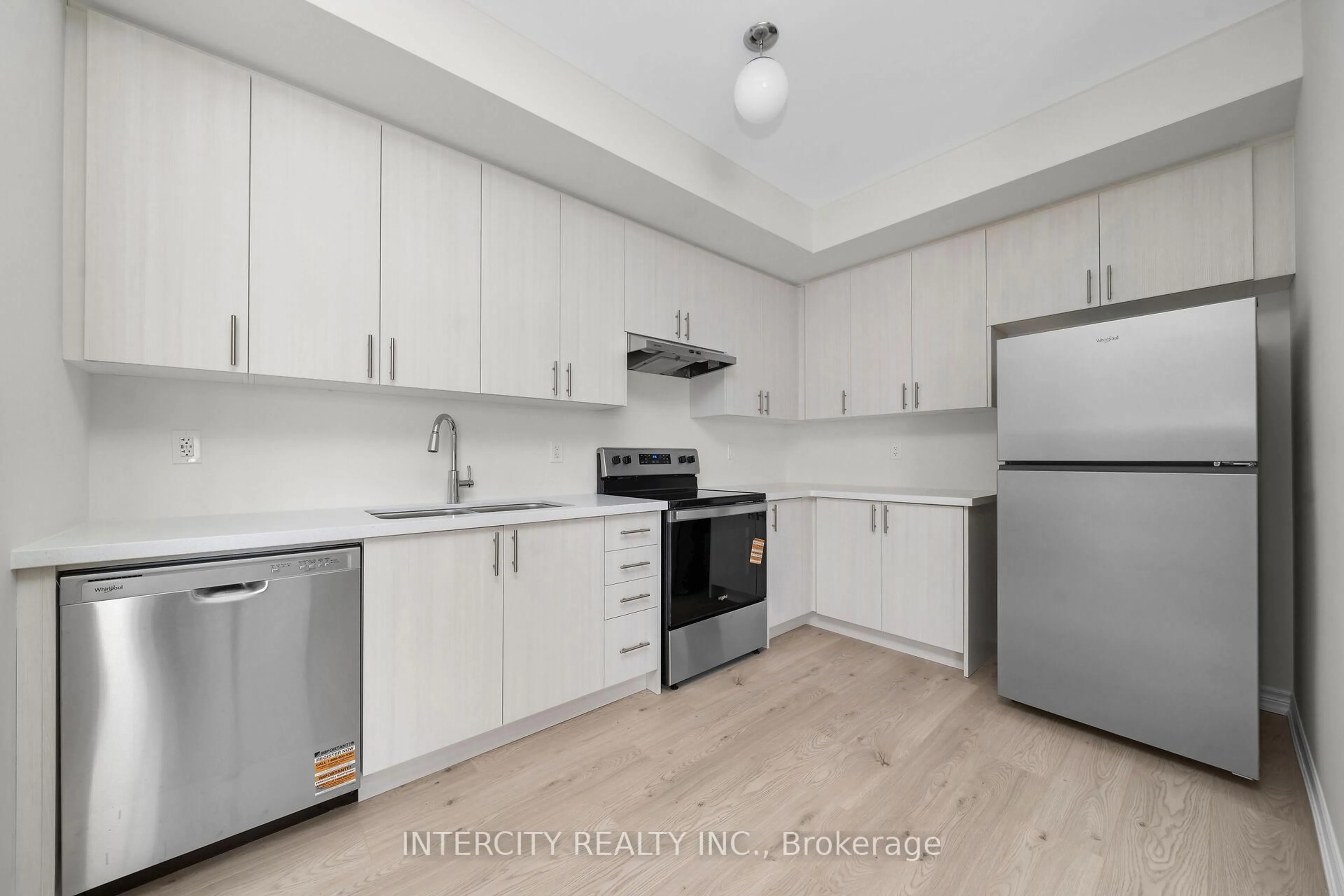 Standard kitchen, unknown for 565 Tim Manley Ave #13z, Caledon Ontario L7C 1Z9