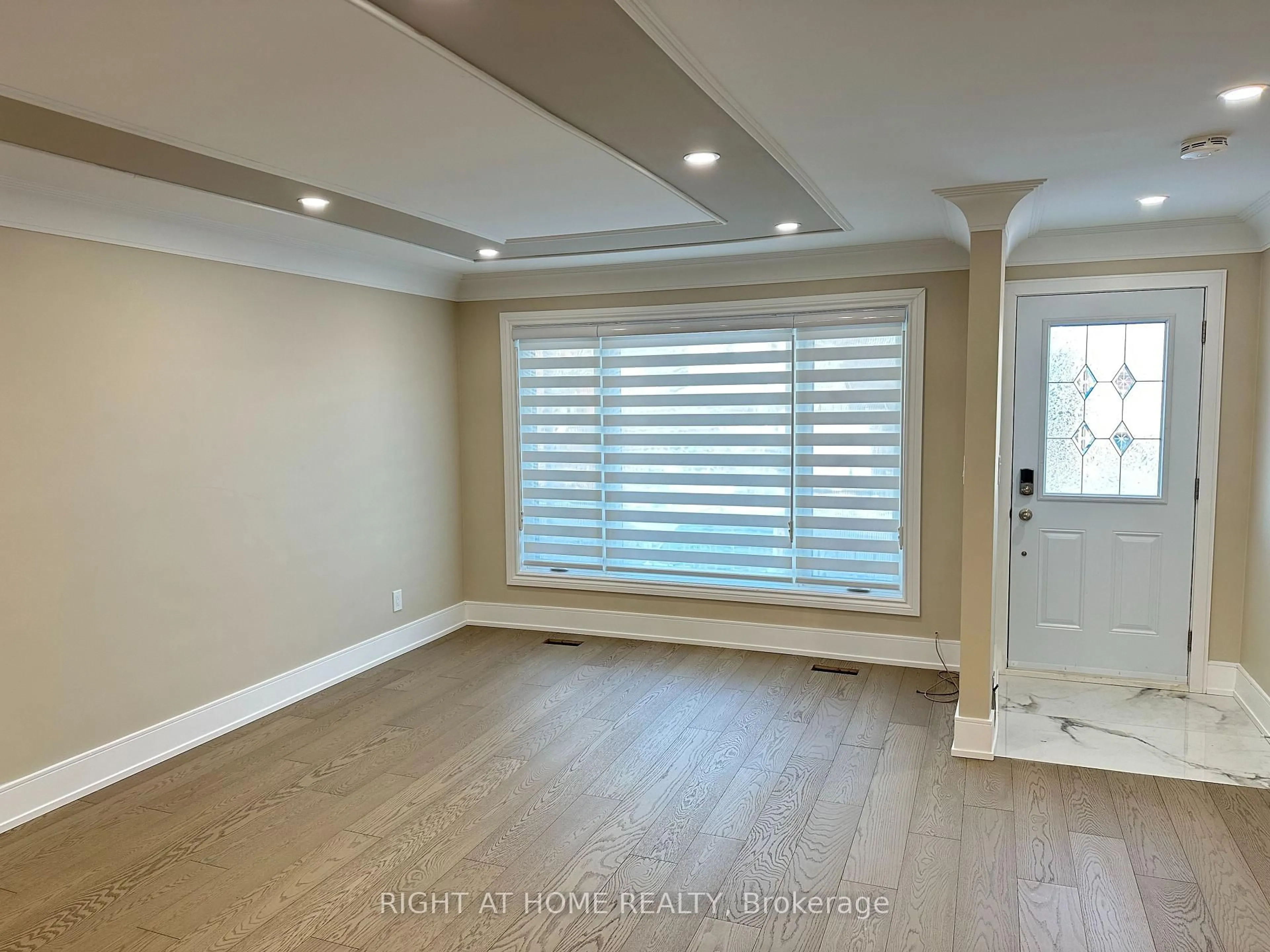 A pic of a room for 128 Twenty Second St, Toronto Ontario M8V 3M4