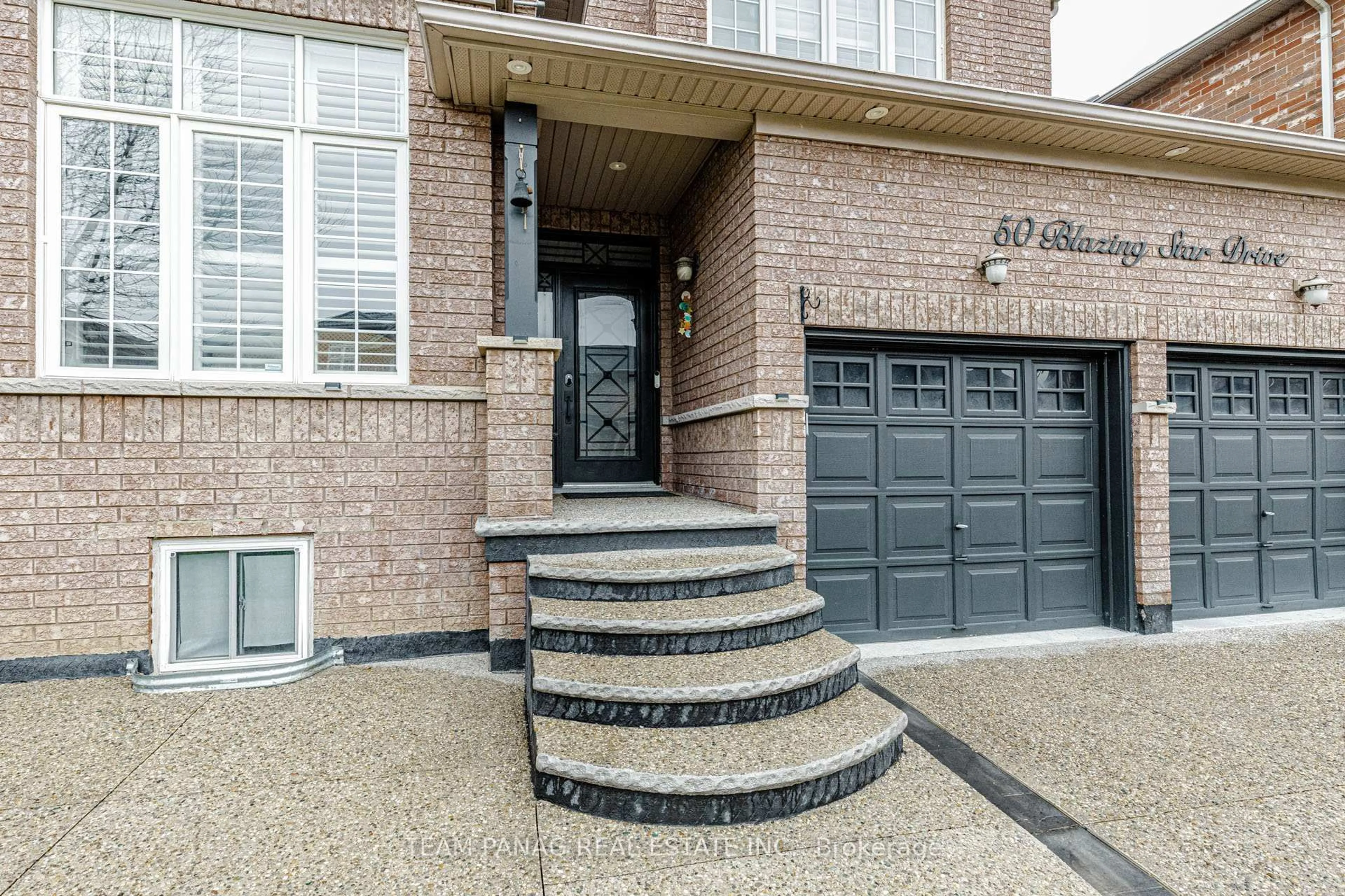 Unknown for 50 Blazing Star Dr, Brampton Ontario L6R 3E7