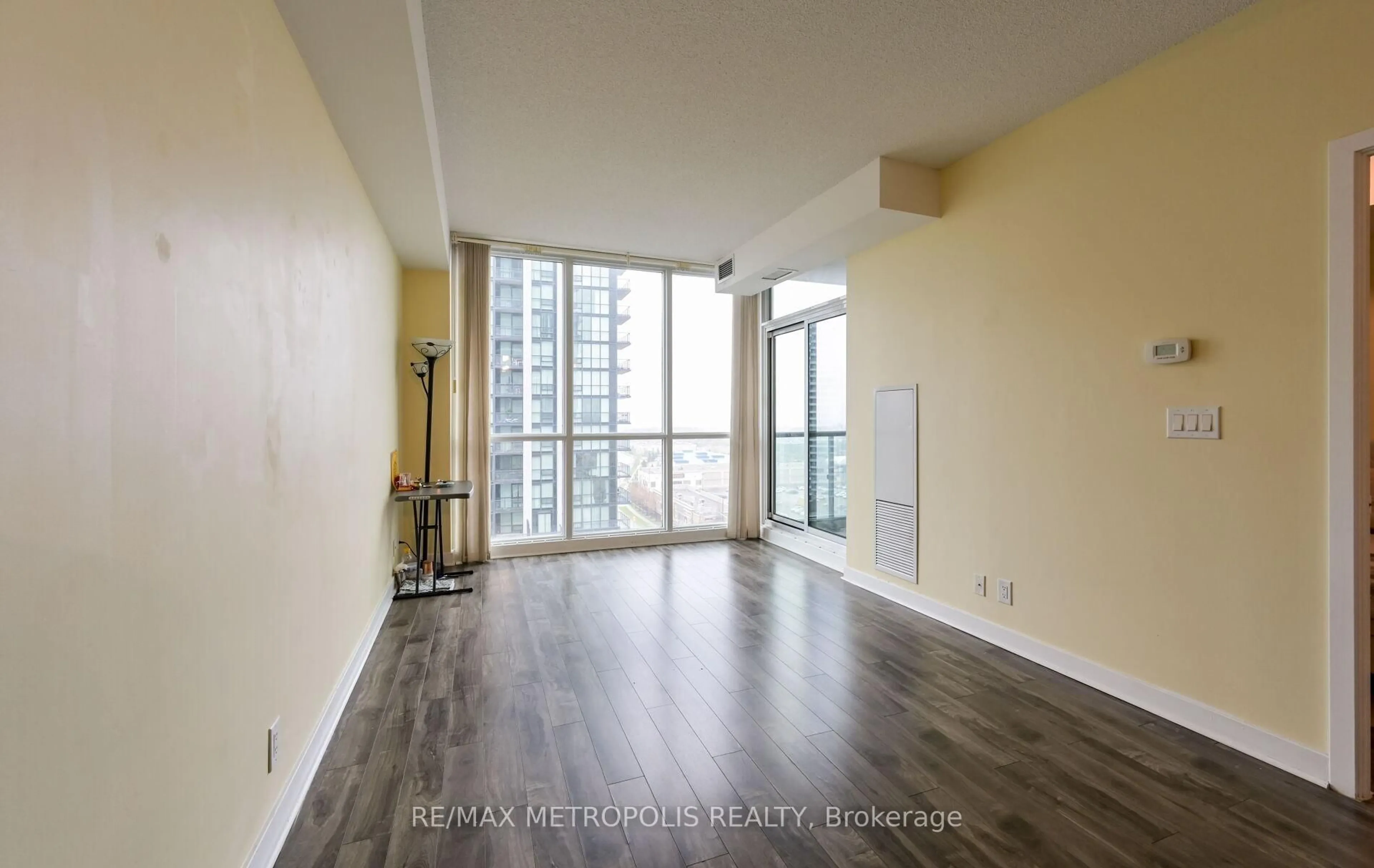 Unknown for 3985 Grand Park Dr #1004, Mississauga Ontario L5B 0H8