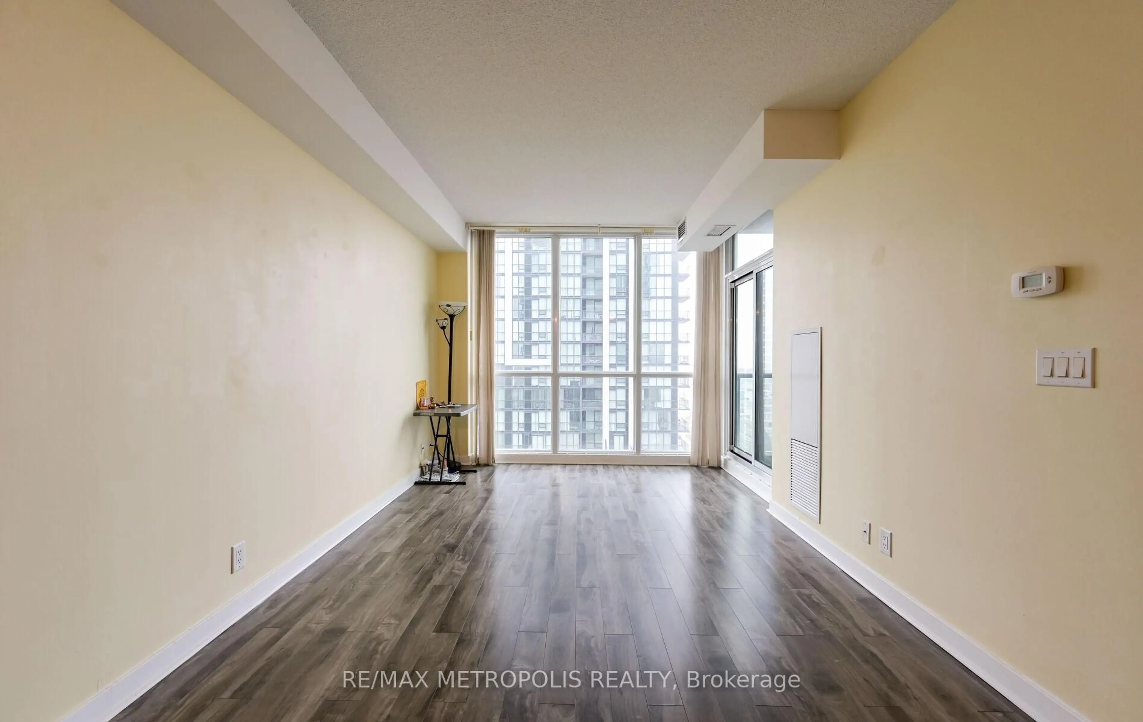 Unknown for 3985 Grand Park Dr #1004, Mississauga Ontario L5B 0H8