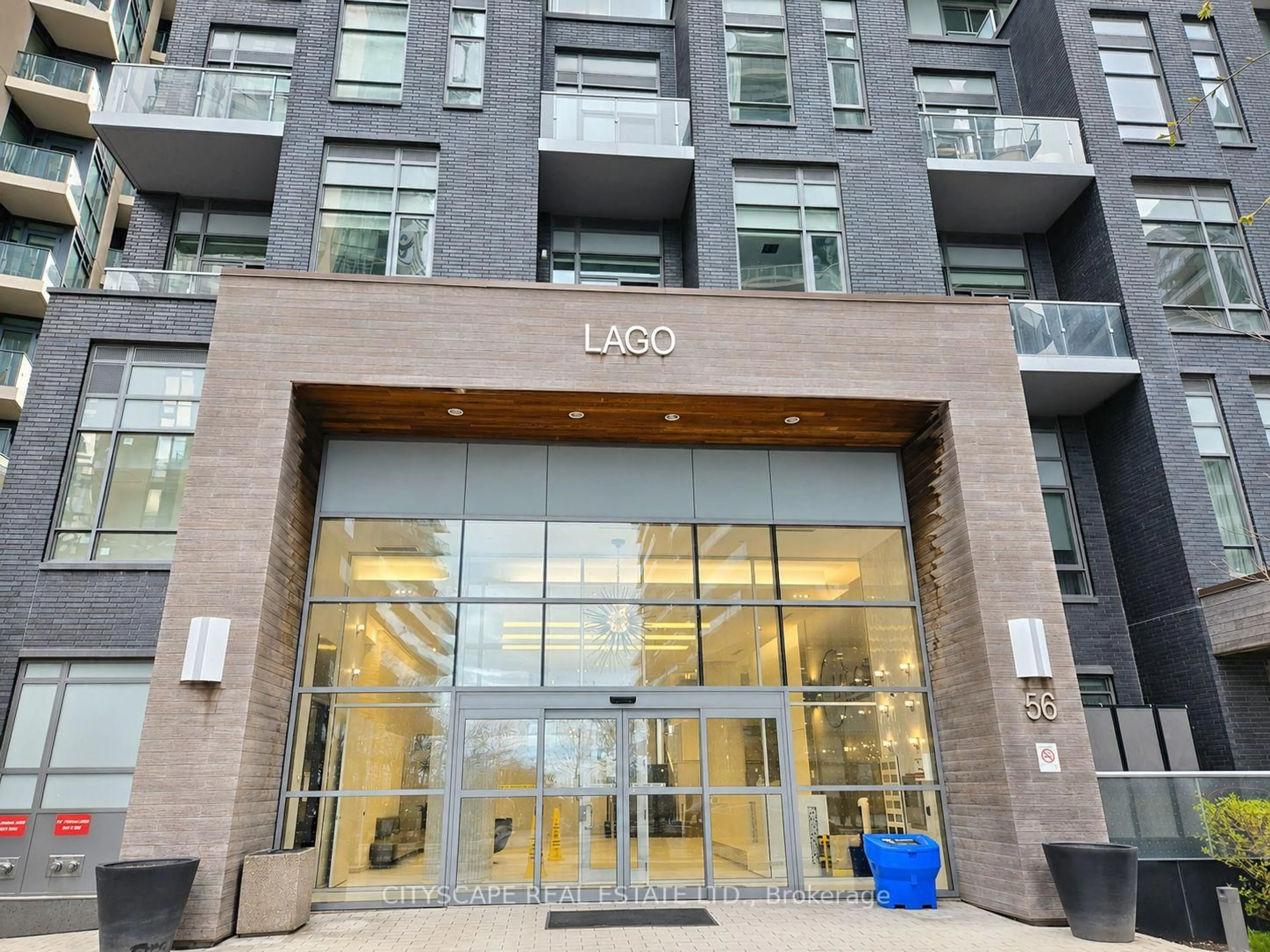 Indoor foyer for 56 Annie Craig Dr #1508, Toronto Ontario M8V 0C5