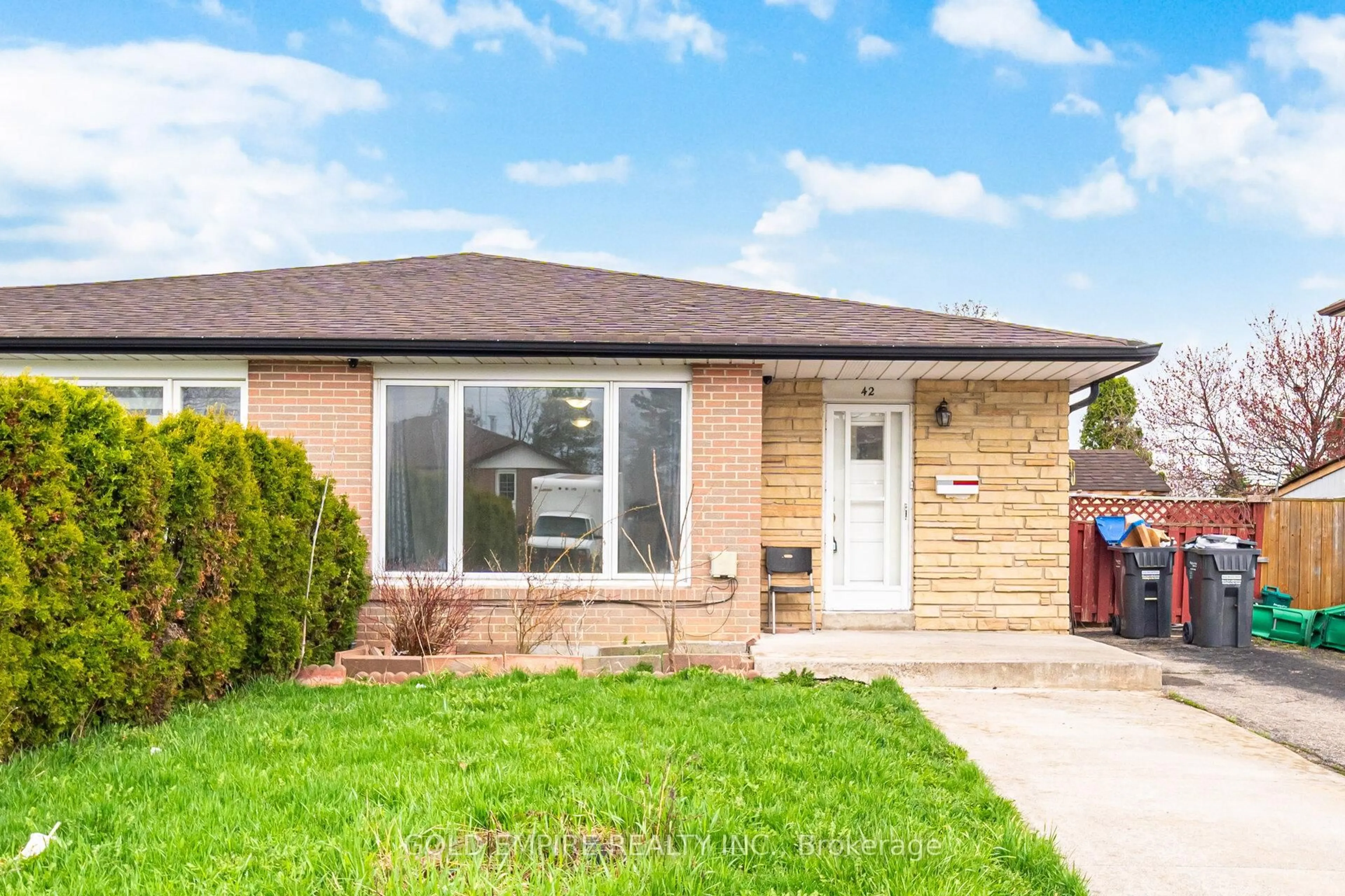 Home with brick exterior material, street for 42 Flamingo Cres, Brampton Ontario L6T 2G5