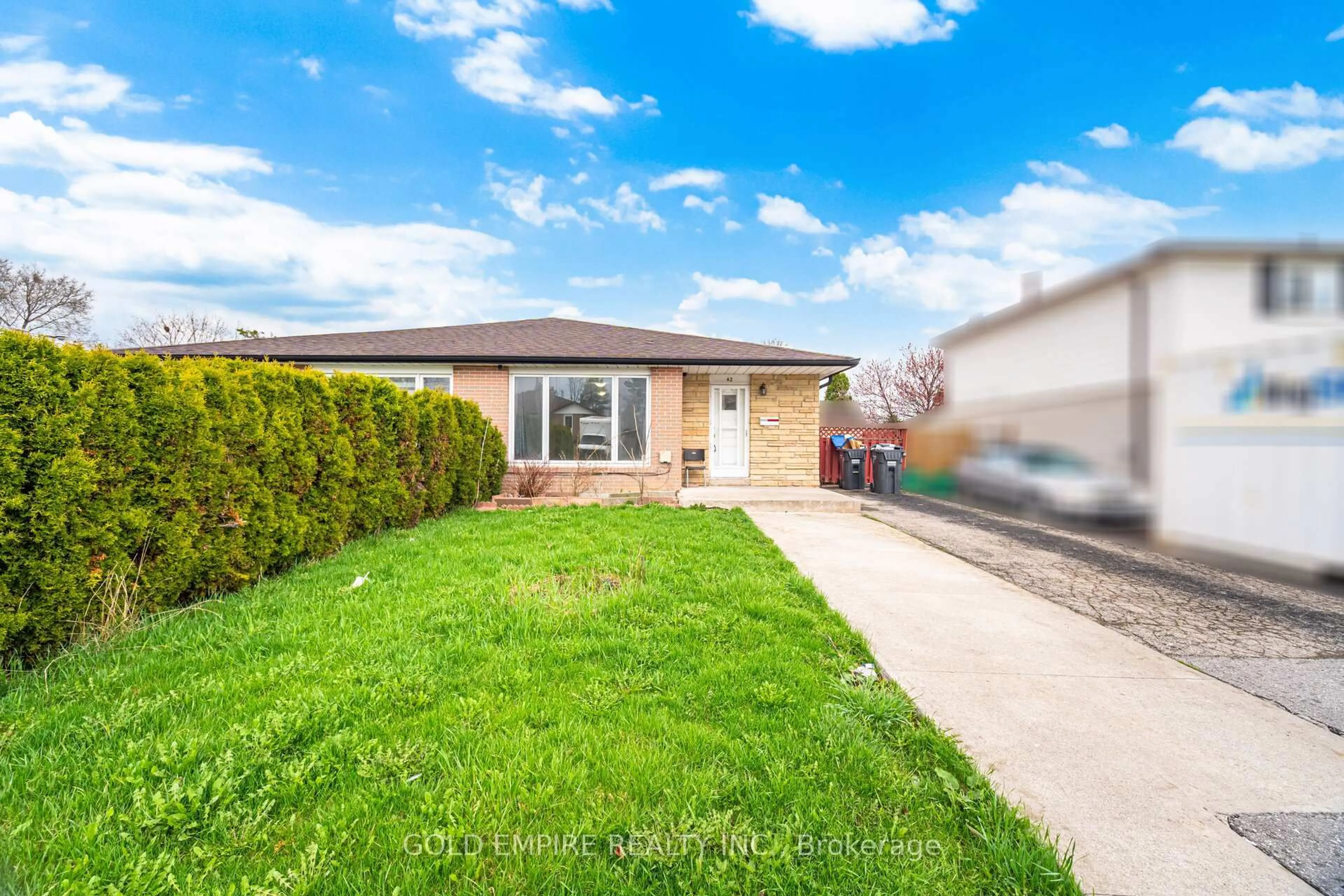 Home with vinyl exterior material, street for 42 Flamingo Cres, Brampton Ontario L6T 2G5