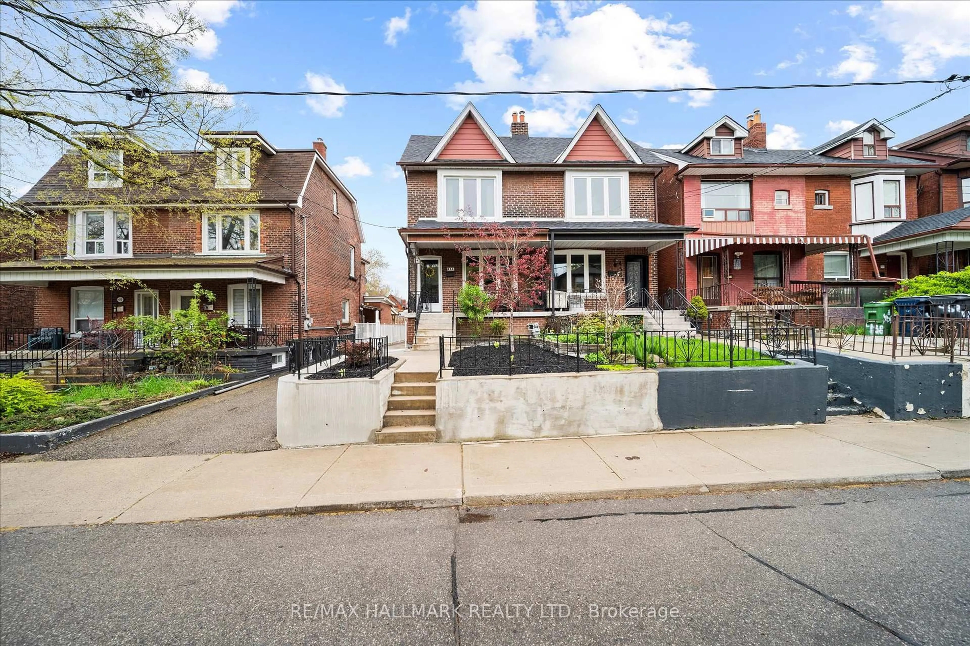Home with brick exterior material, street for 454 Concord Ave, Toronto Ontario M6H 2P8