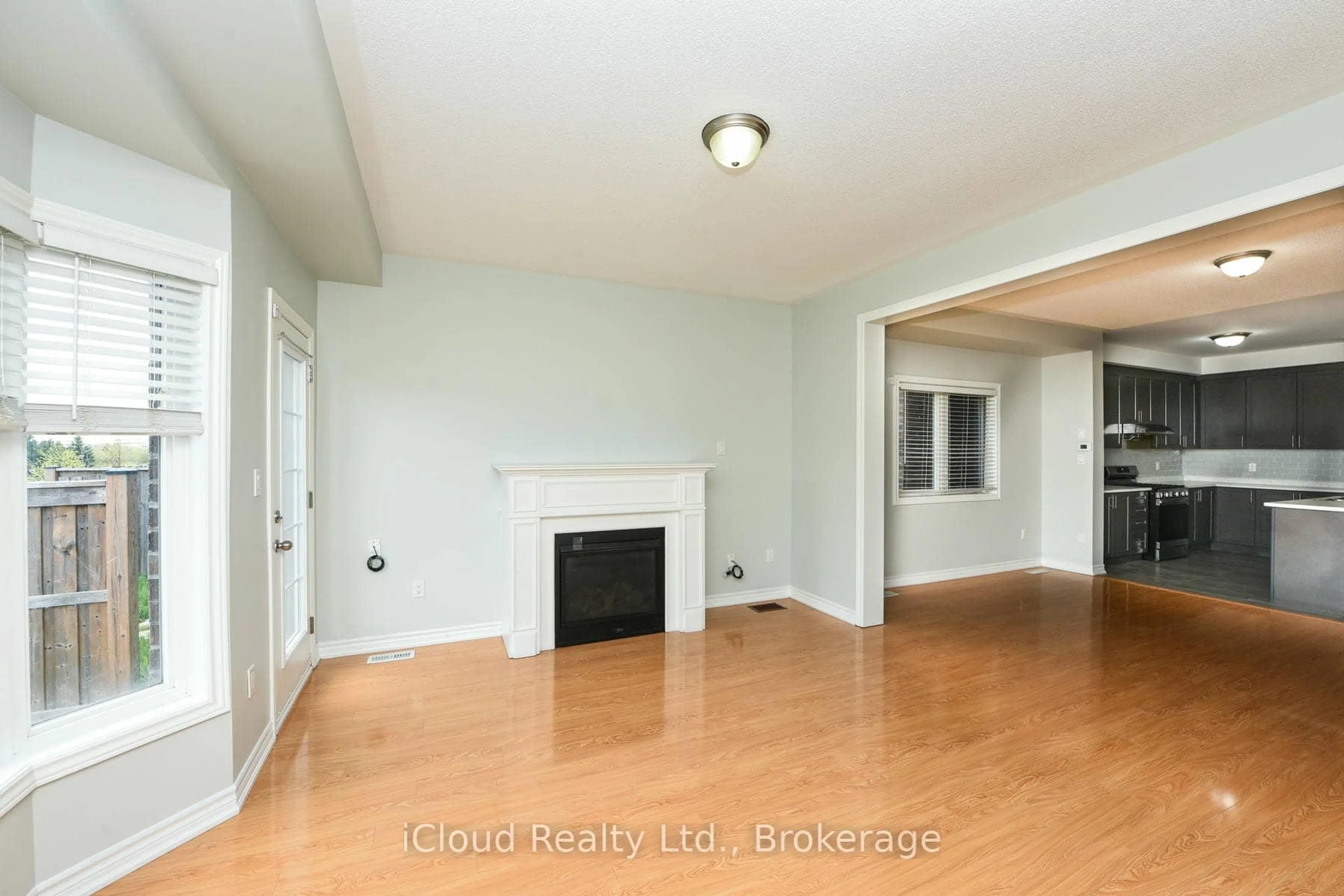 A pic of a room for 74 Gammon Cres, Brampton Ontario L6Y 6B7