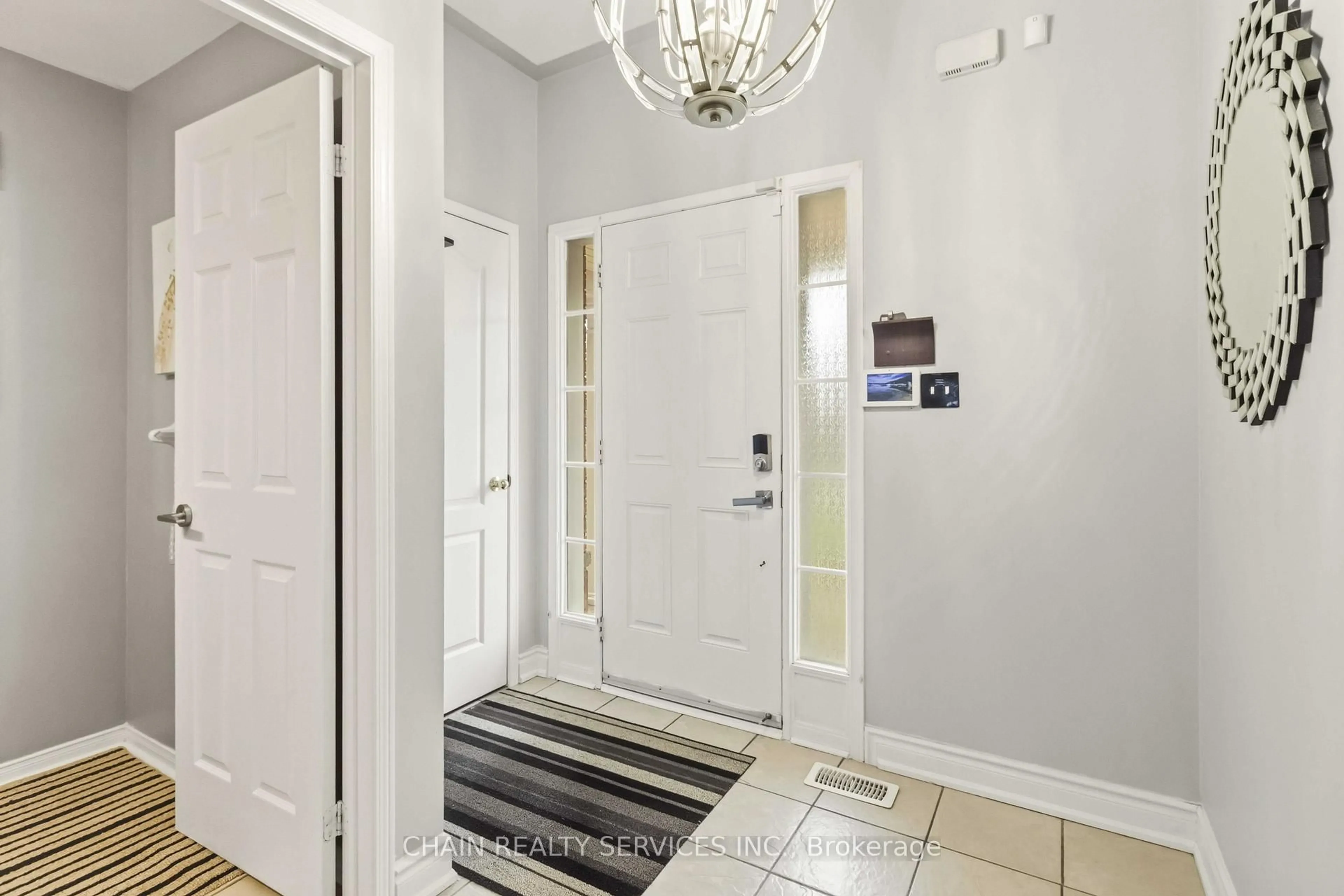Indoor entryway for 36 Crannyfield Dr, Brampton Ontario L7A 3X2