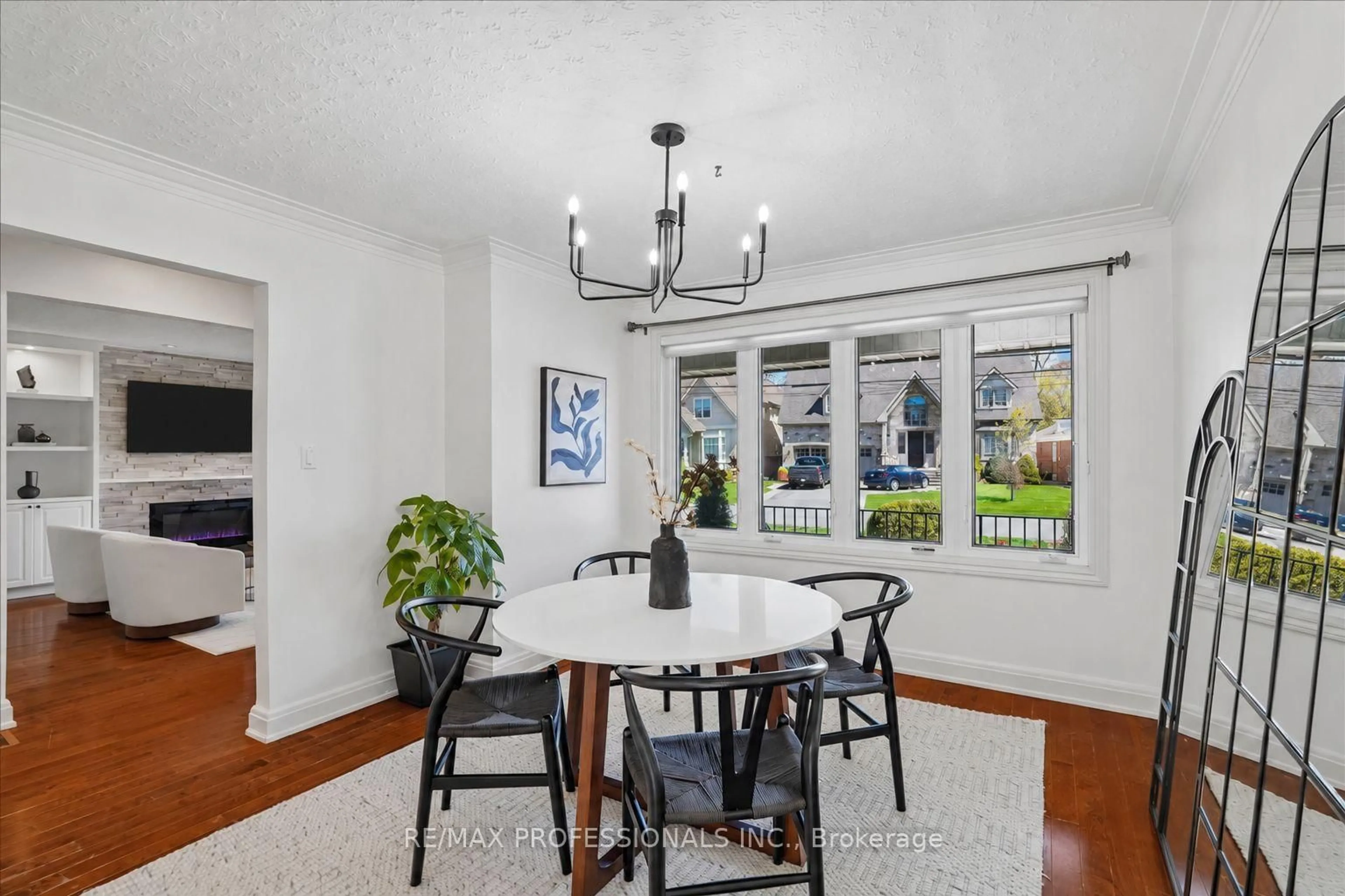 Dining room, unknown for 28 Spring Garden Rd, Toronto Ontario M8Z 3X1
