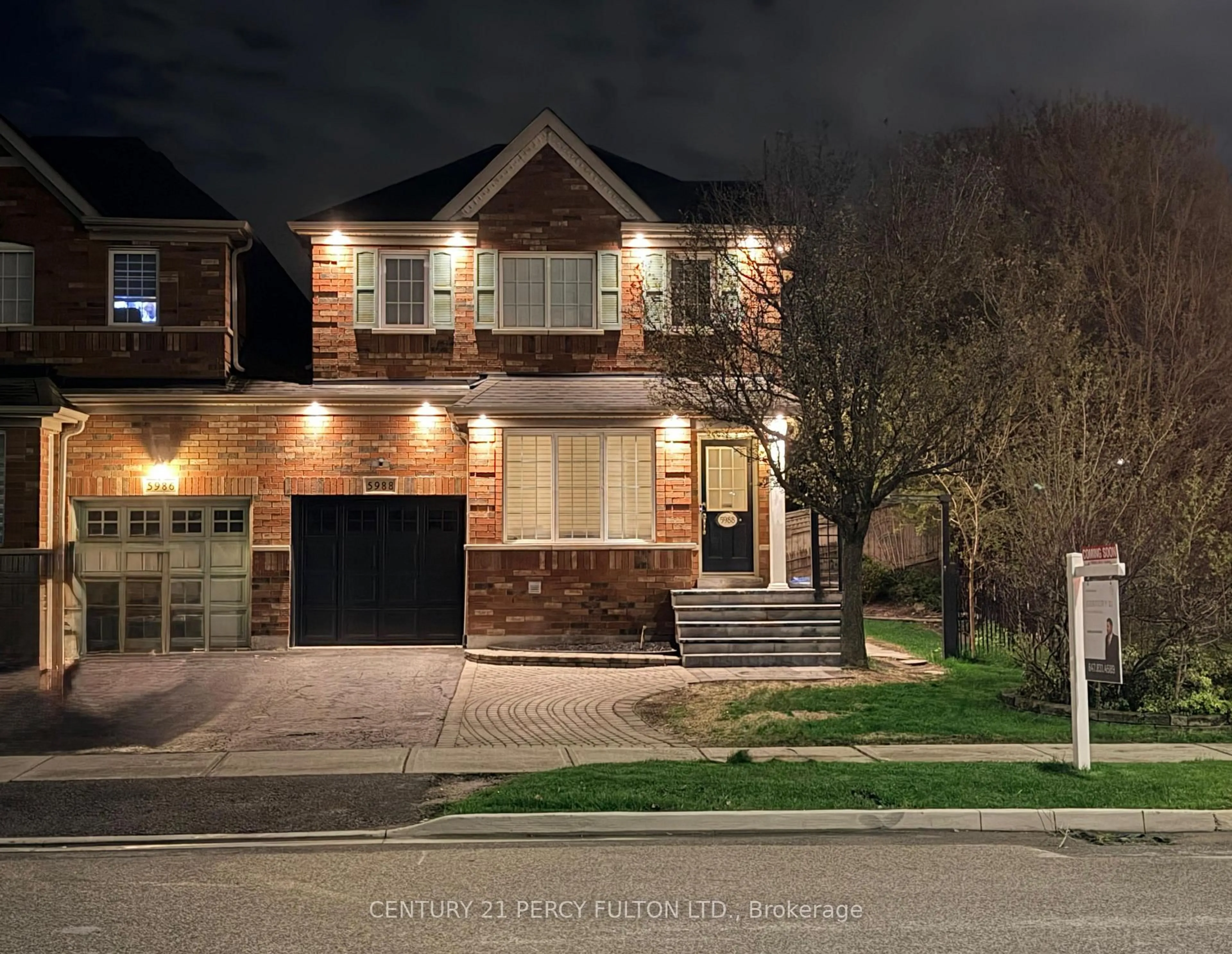 Home with brick exterior material, street for 5988 Long Valley Rd, Mississauga Ontario L5M 6K4