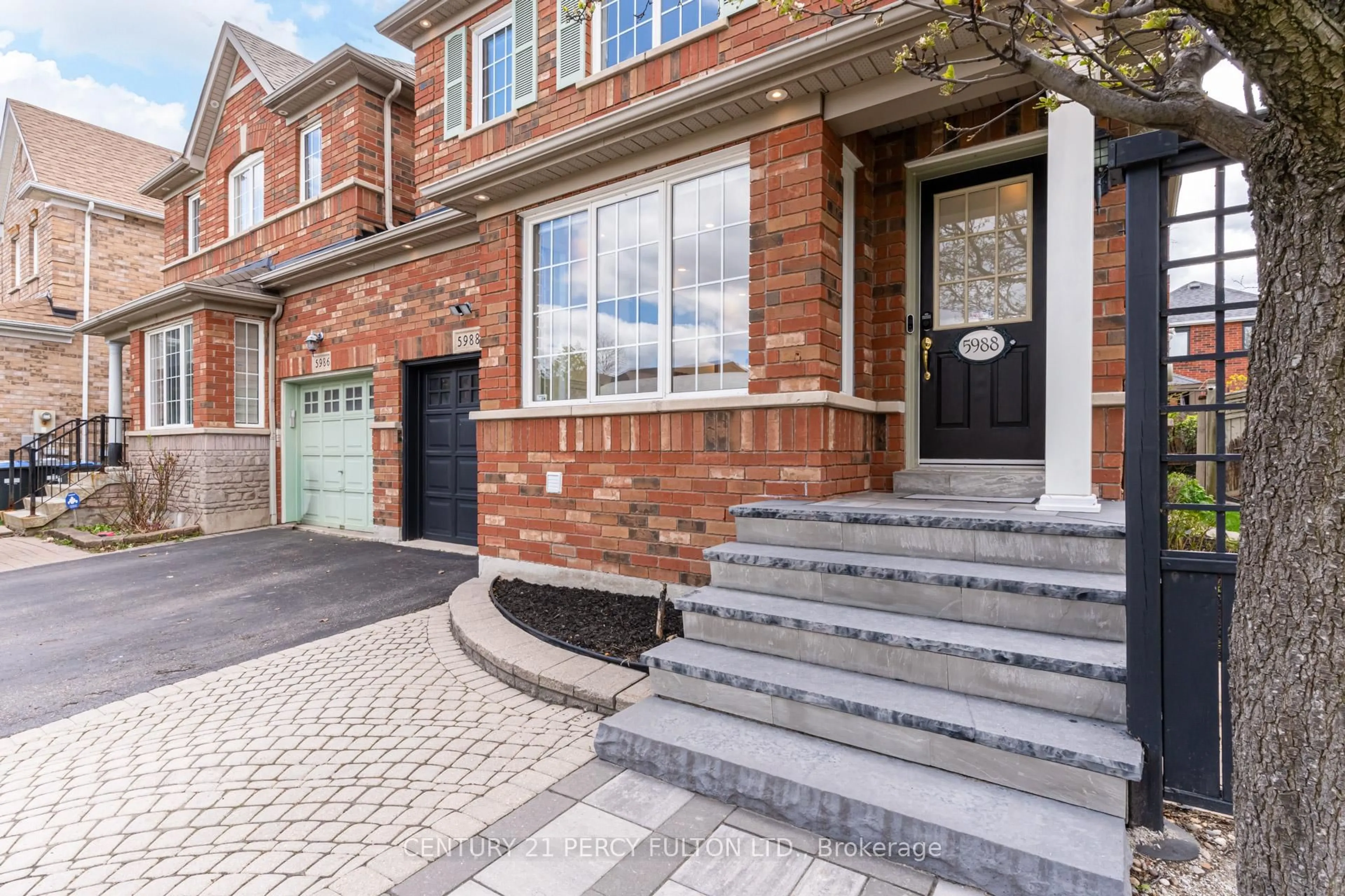 Home with brick exterior material, street for 5988 Long Valley Rd, Mississauga Ontario L5M 6K4