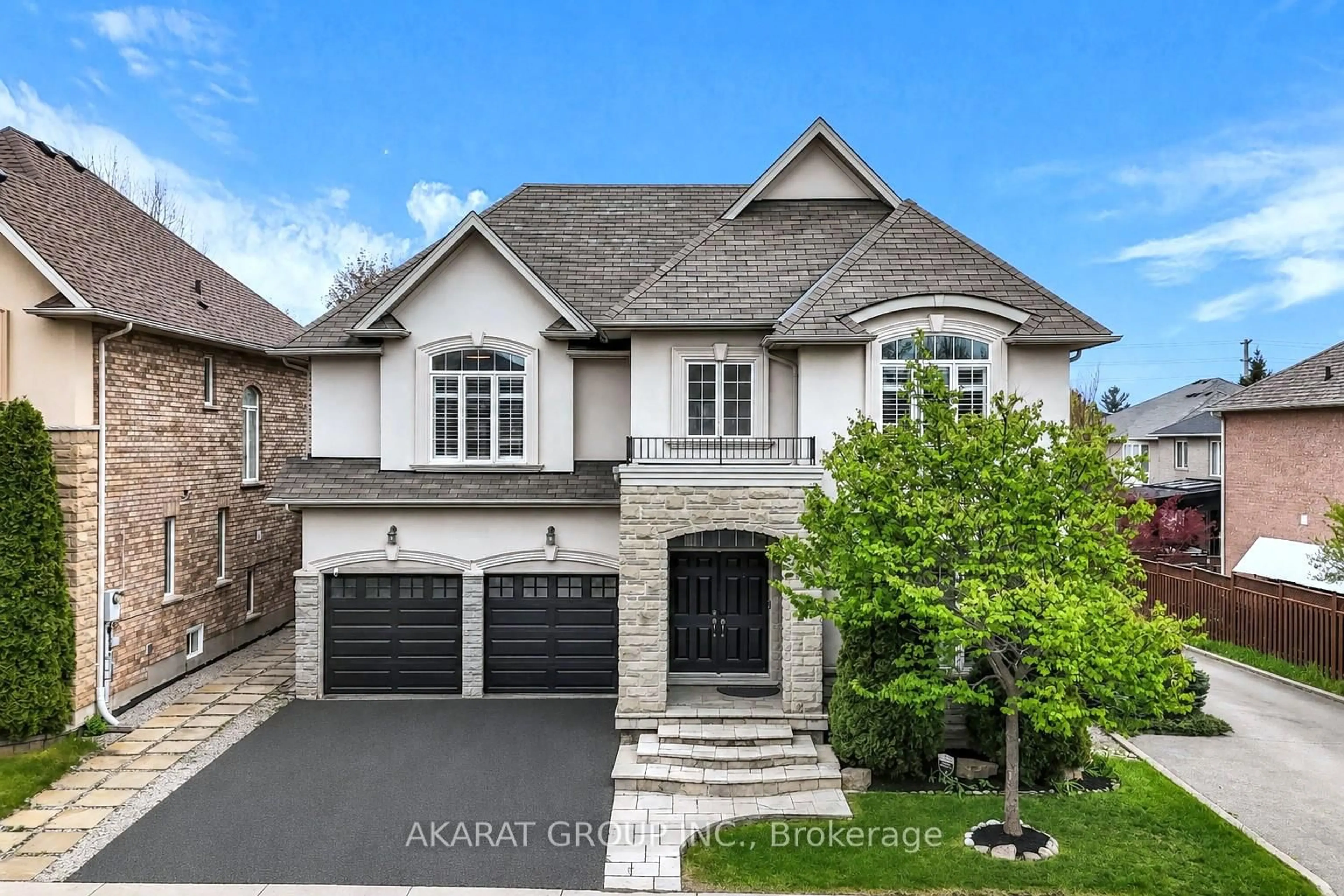 Home with brick exterior material, street for 2376 Brockberry Cres, Oakville Ontario L6M 4T3