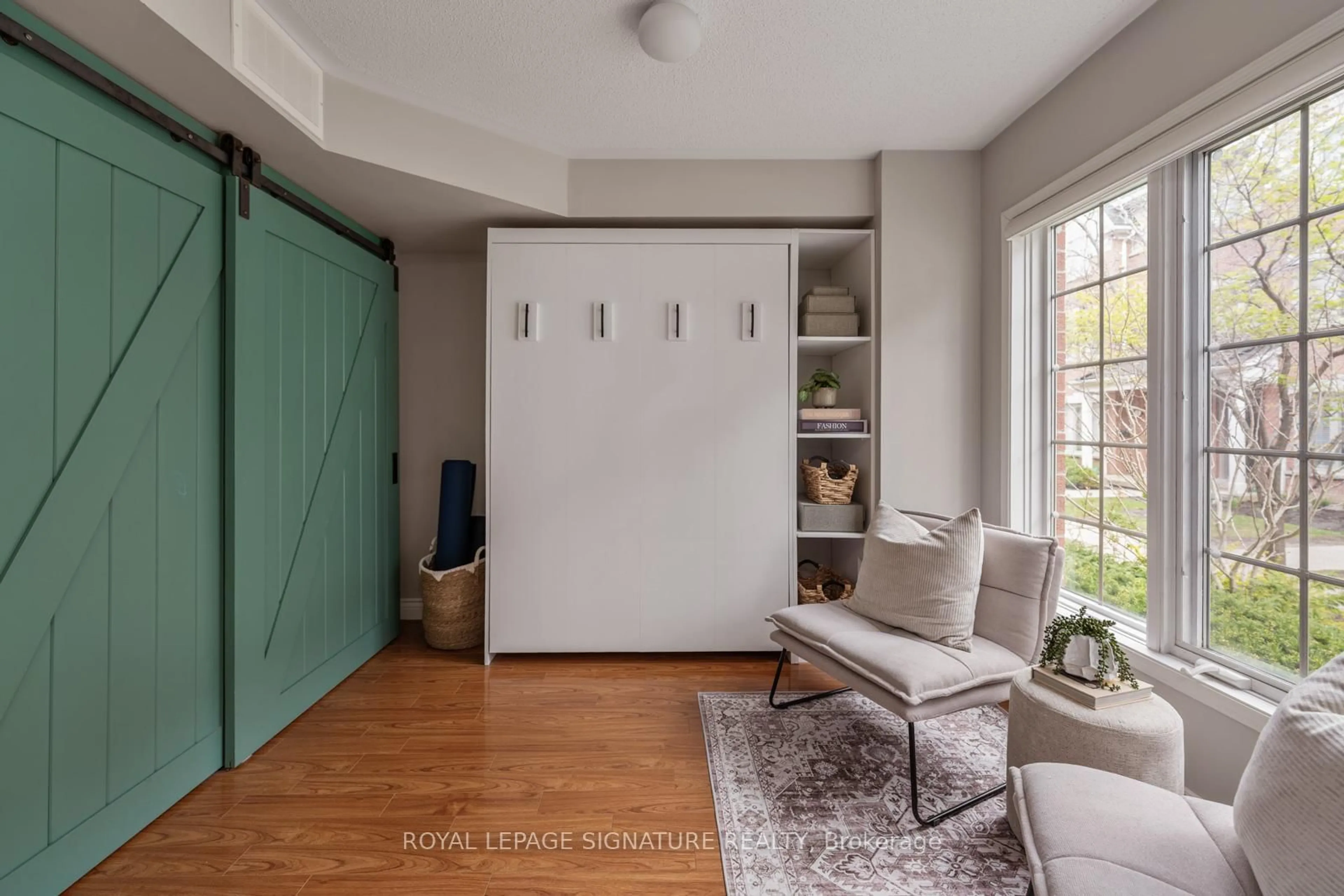Indoor entryway for 191 Twelfth St #4, Toronto Ontario M8V 4E2
