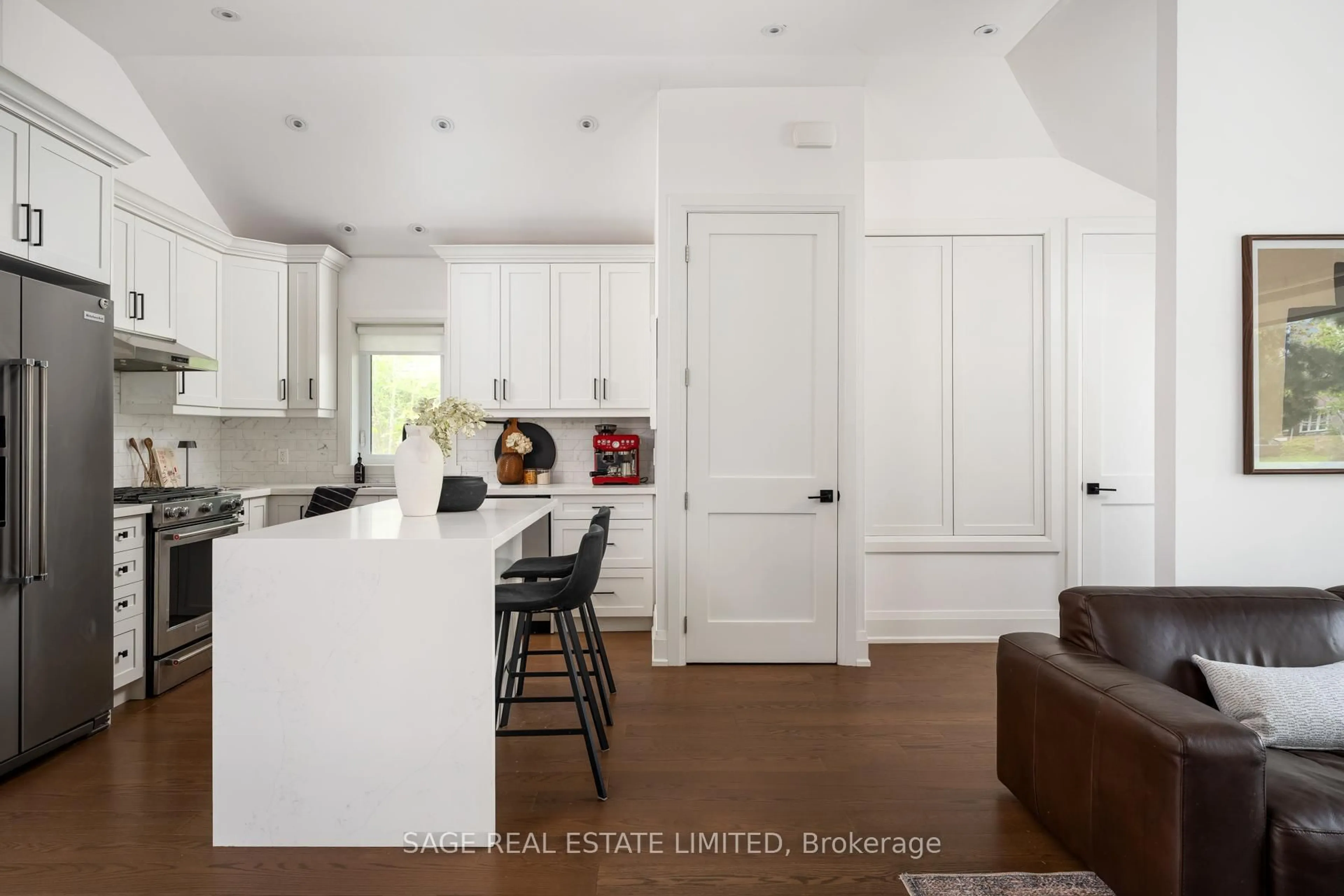 Open concept kitchen, unknown for 7 Rathgar Ave, Toronto Ontario M9C 2E7