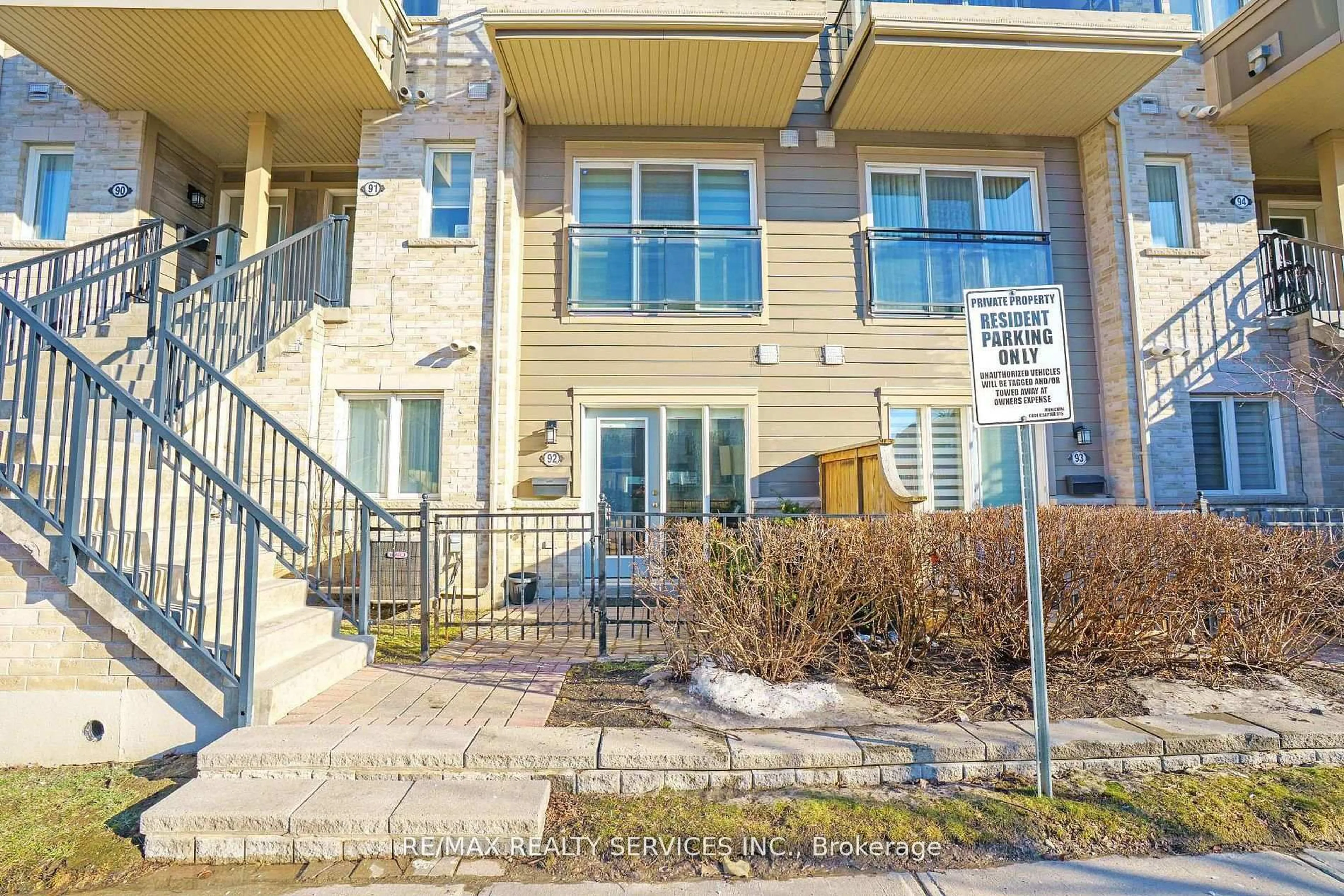 Unknown for 60 Fairwood Circ #92, Brampton Ontario L6R 0Y6