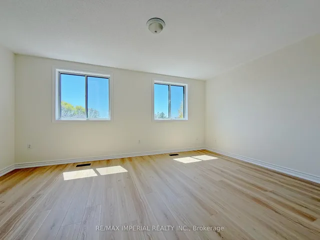 623-623A The Queensway, Toronto 5