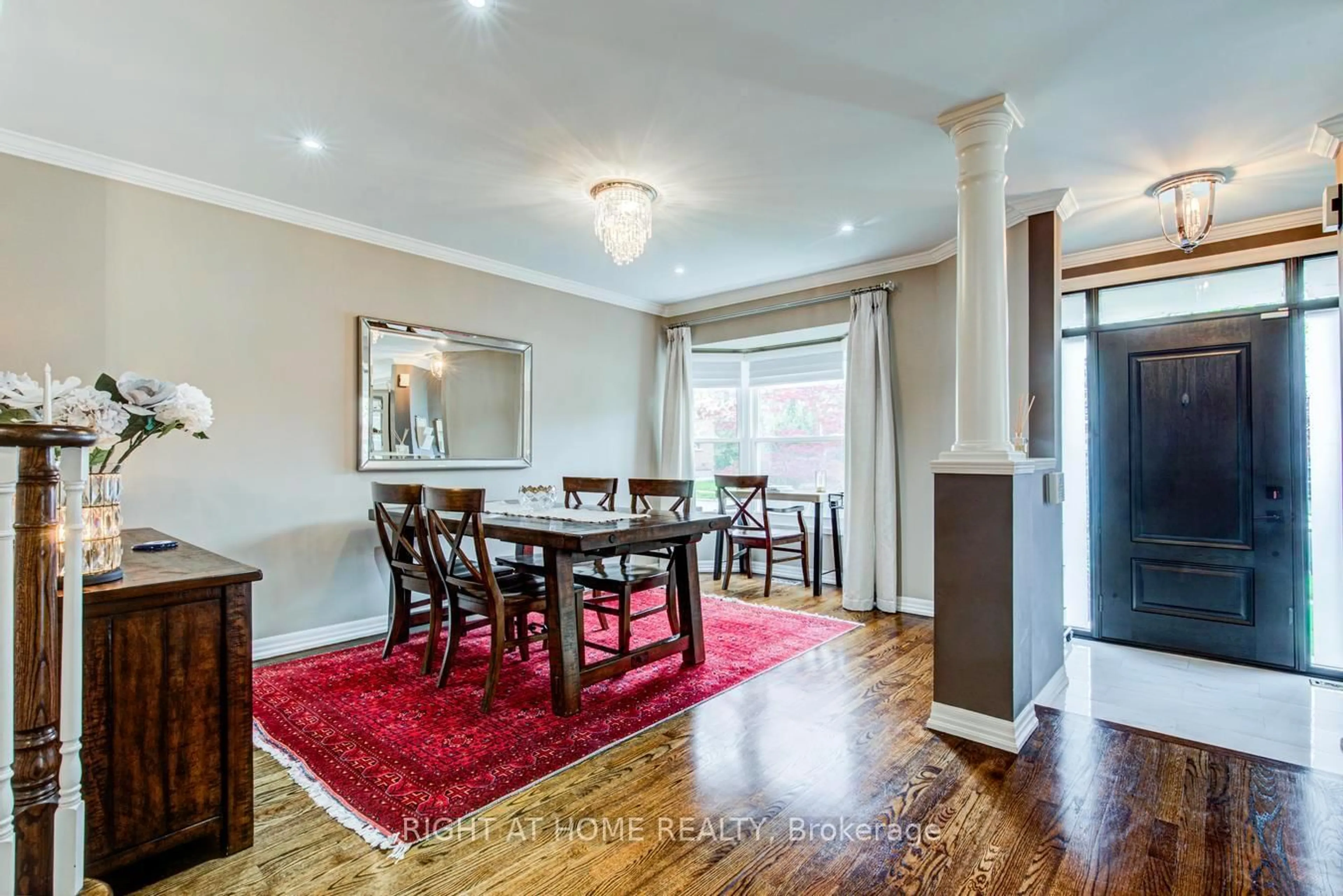 Dining room, wood/laminate floor for 241 Lexington Rd, Oakville Ontario L6H 6L5