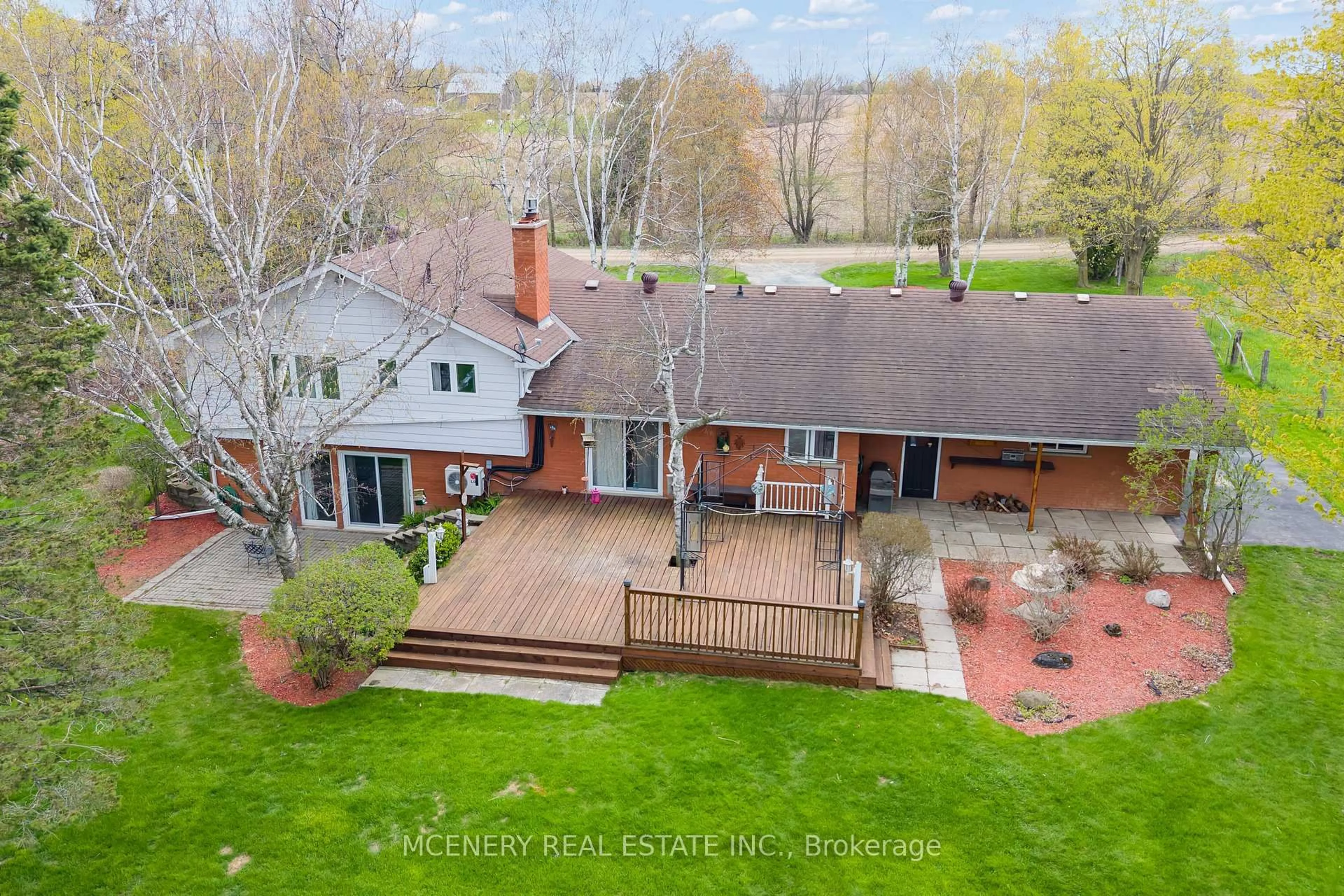 A pic from outside/outdoor area/front of a property/back of a property/a pic from drone, unknown for 4310 BOSTON MILLS Rd, Caledon Ontario L7C 0M5