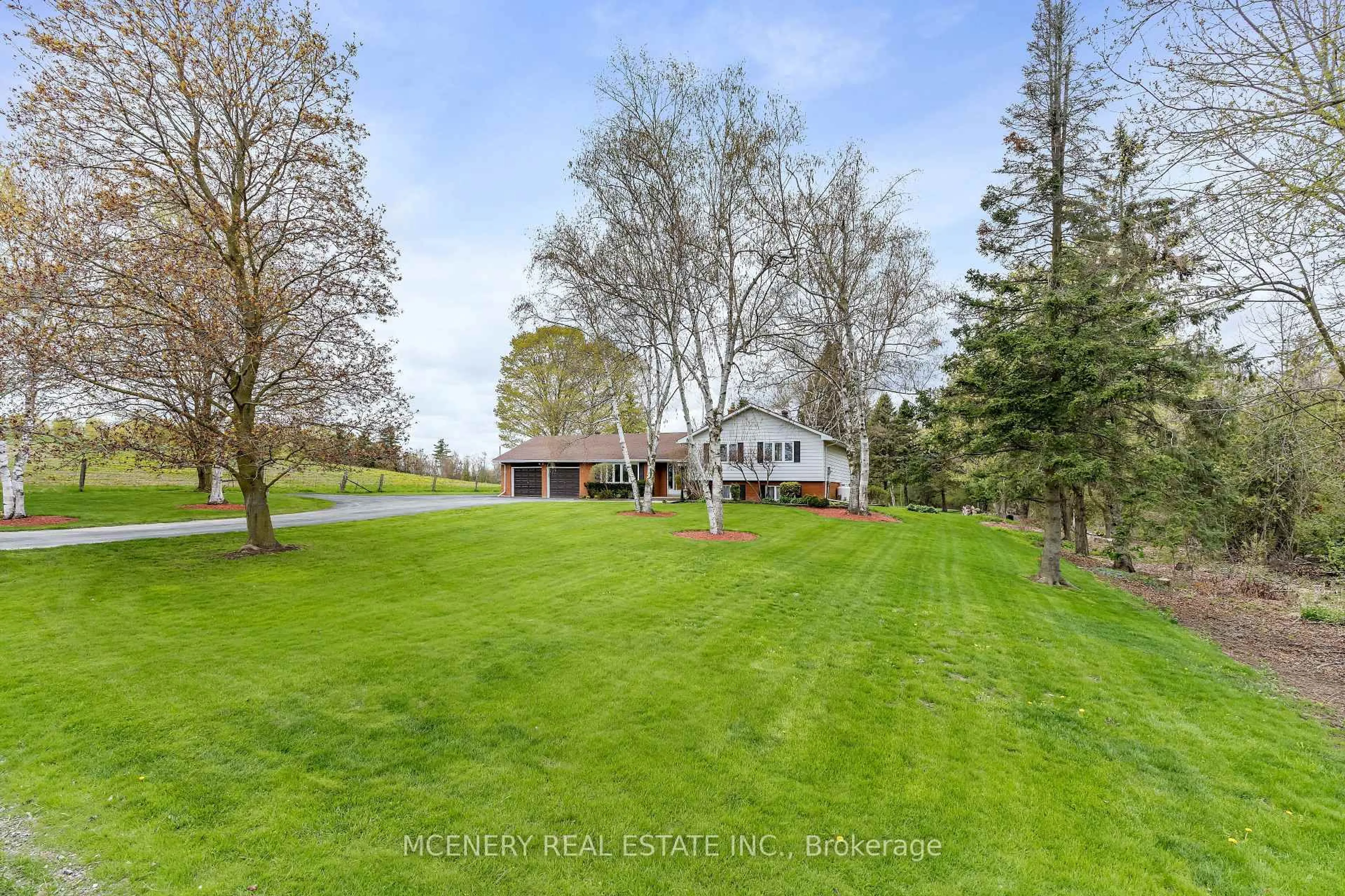 A pic from outside/outdoor area/front of a property/back of a property/a pic from drone, water/lake/river/ocean view for 4310 BOSTON MILLS Rd, Caledon Ontario L7C 0M5