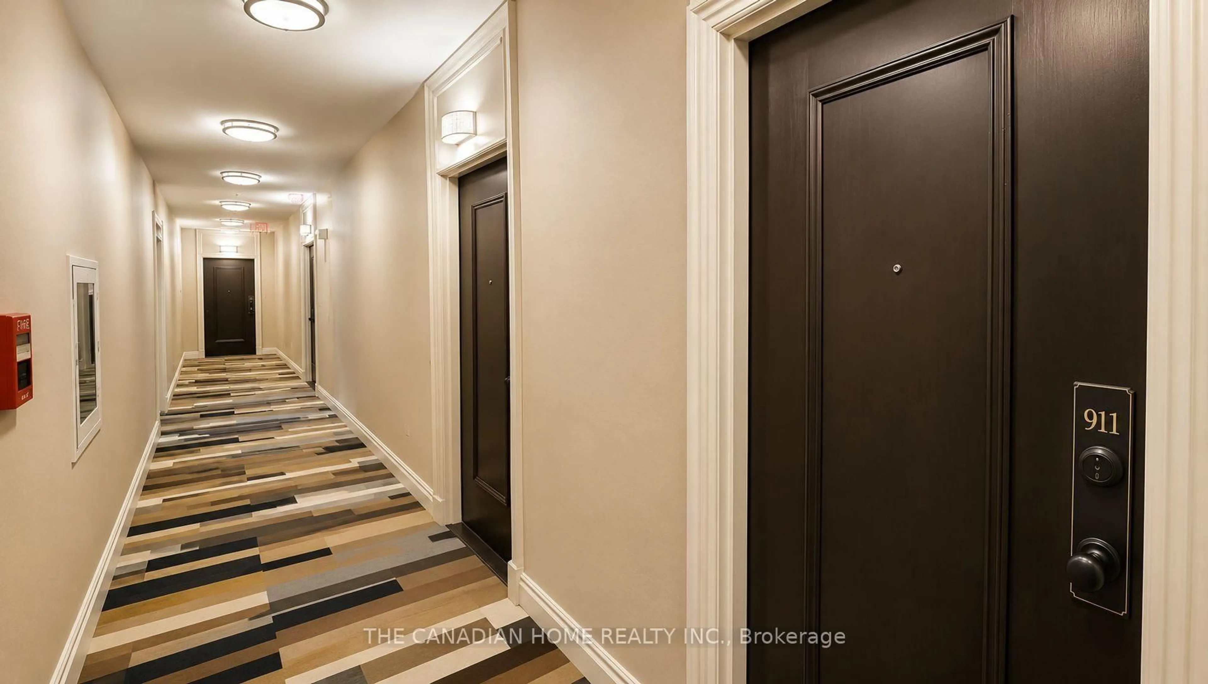 Indoor foyer for 385 Prince Of Wales Dr #911, Mississauga Ontario L5B 0C6