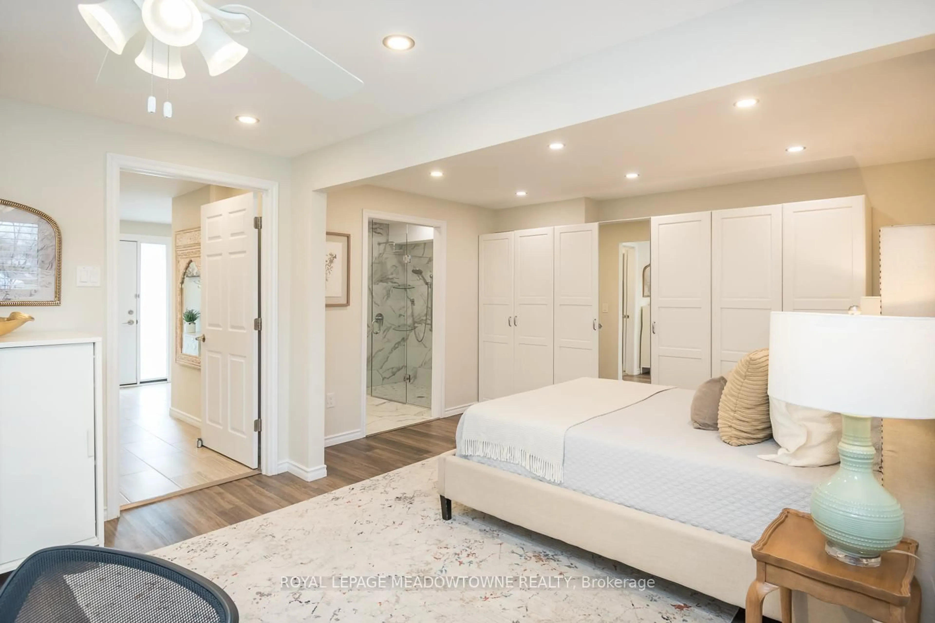 Bedroom with bed, ceramic/tile floor for 536 Nelson Crt, Milton Ontario L9T 3A6