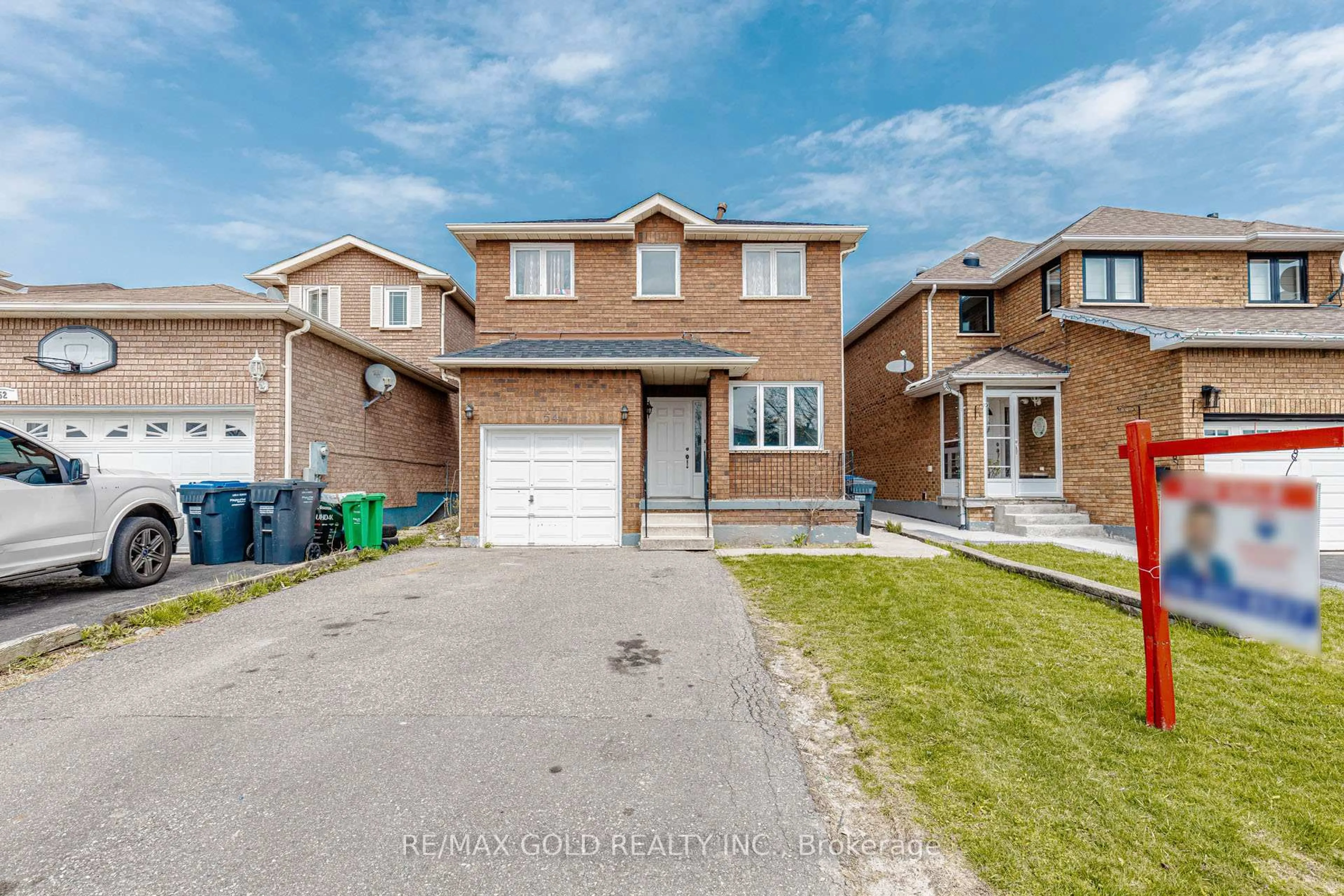 Home with brick exterior material, street for 54 Creditstone Rd, Brampton Ontario L6Y 4G1