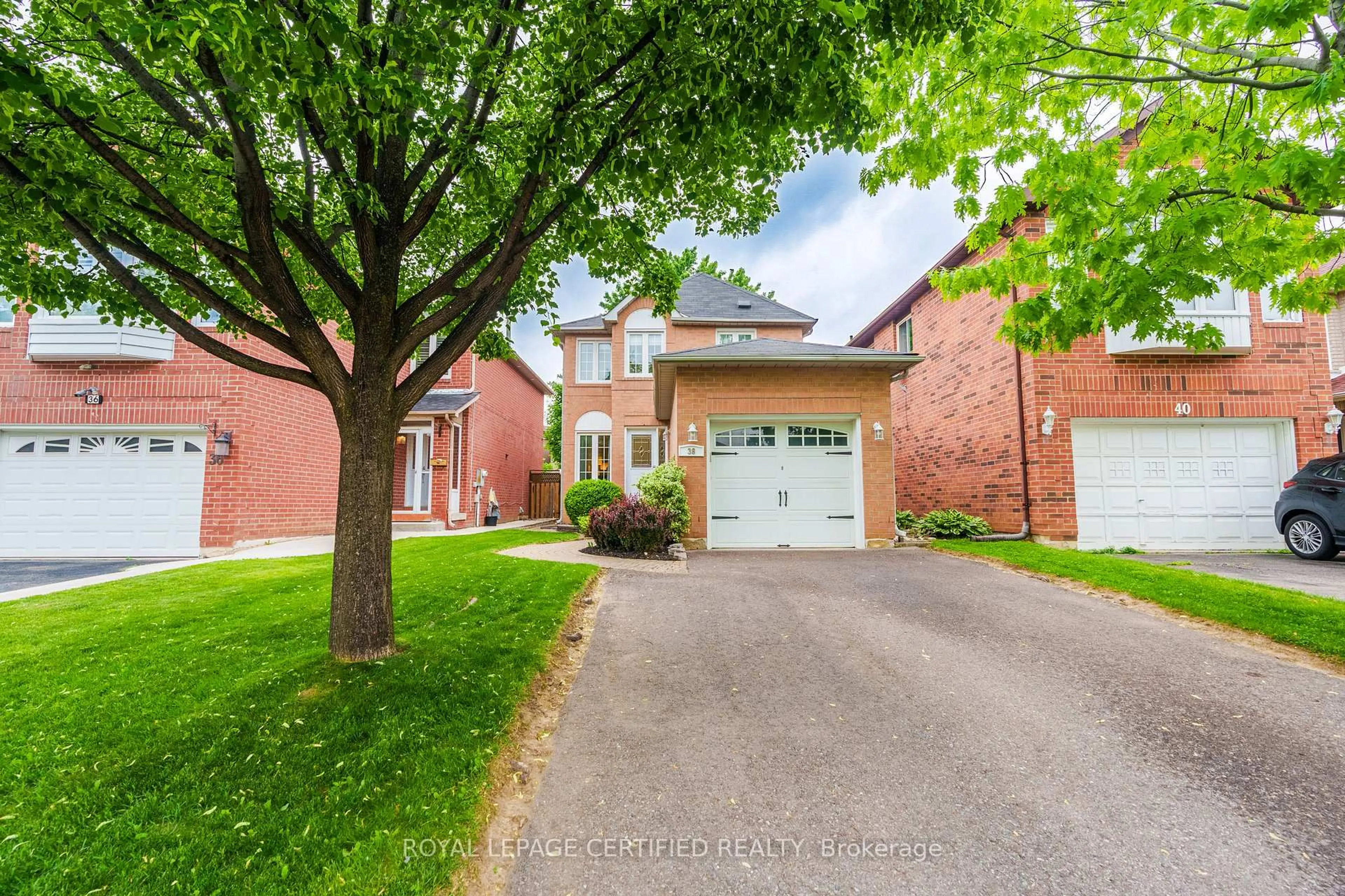 Home with brick exterior material, street for 38 Banner Rd, Brampton Ontario L6X 4K8