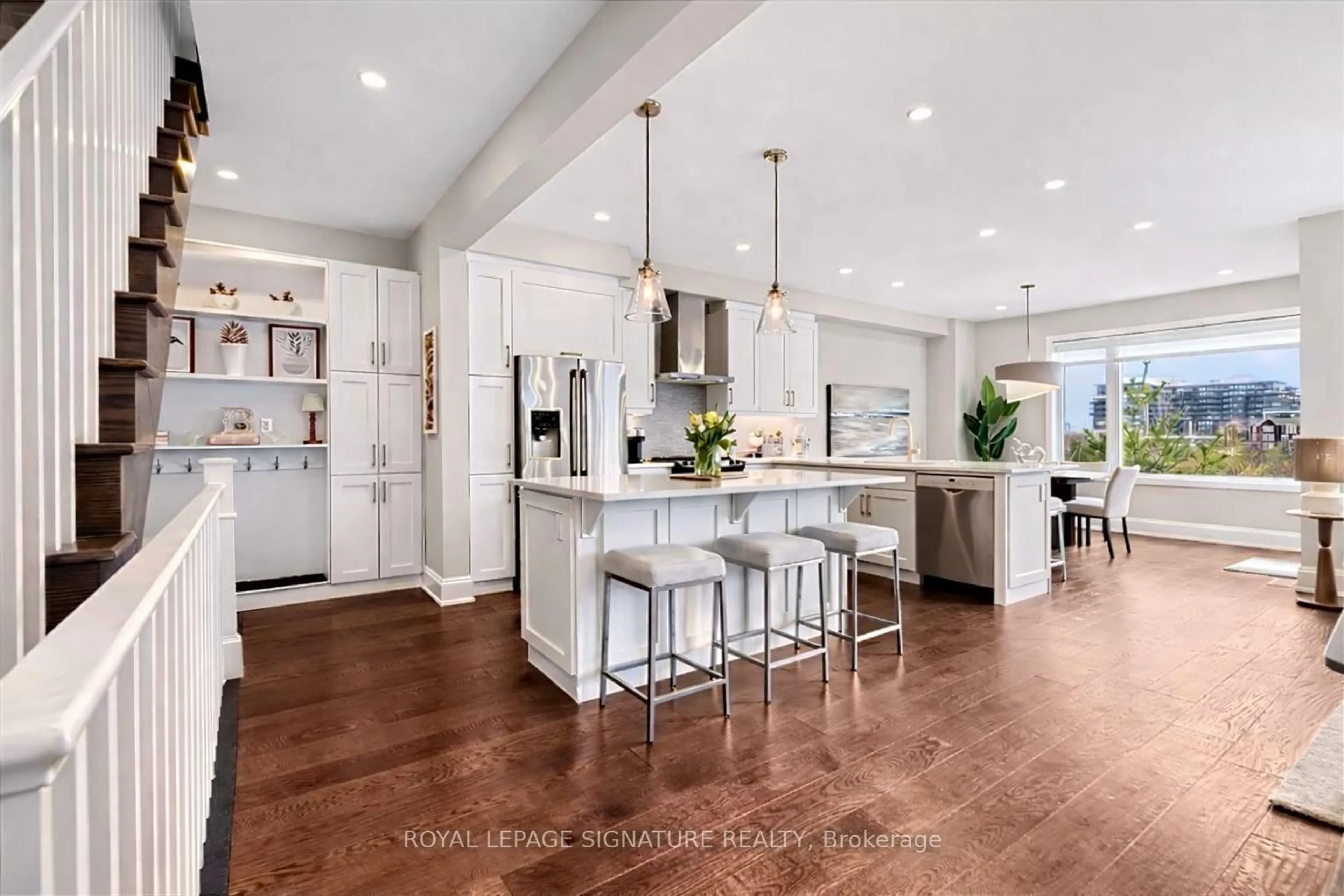 Open concept kitchen, ceramic/tile floor for 3042 Creekshore Common #19, Oakville Ontario L6M 0Y6