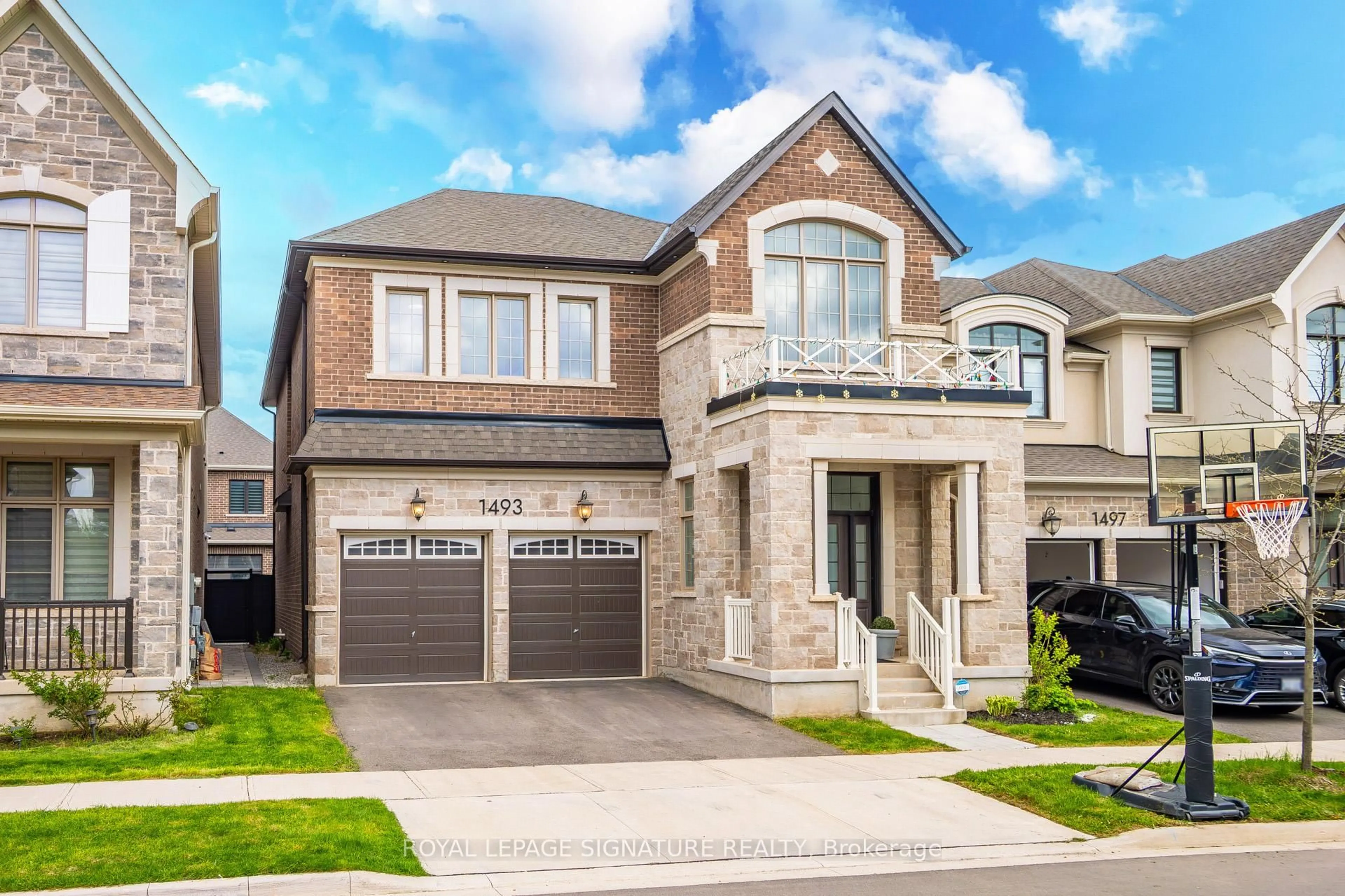 Home with brick exterior material, street for 1493 Ford Strathy Cres, Oakville Ontario L6H 3W9