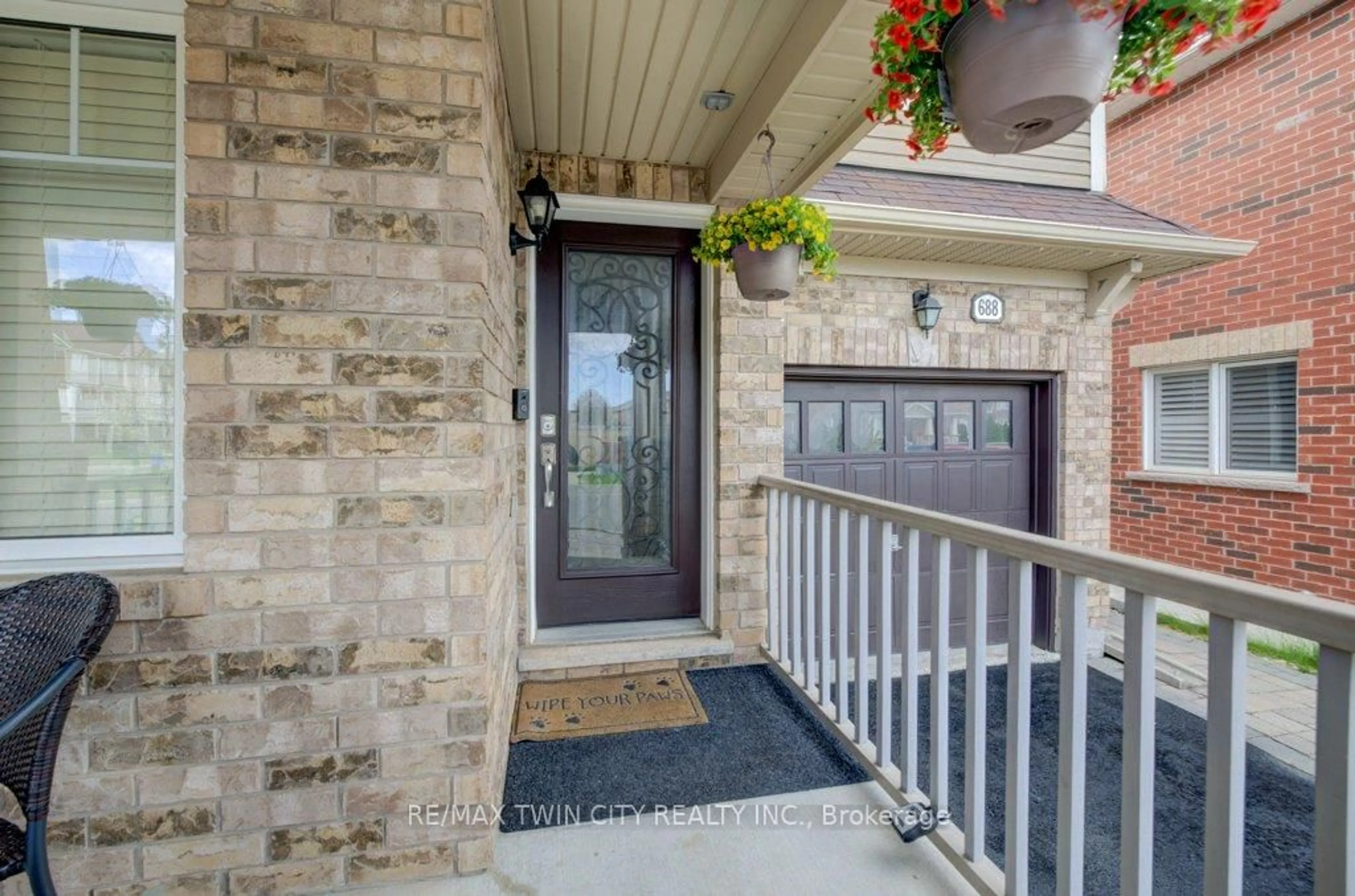 Indoor entryway for 688 Hepburn Rd, Milton Ontario L9T 0M5