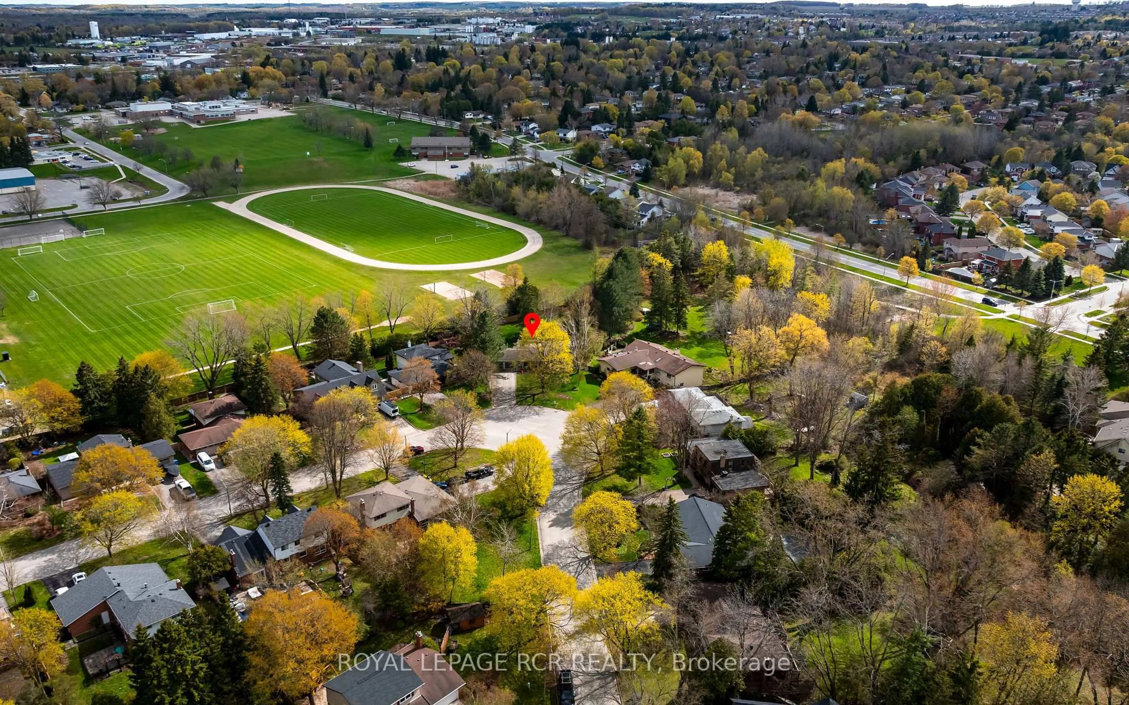 A pic from outside/outdoor area/front of a property/back of a property/a pic from drone, unknown for 48 Glenforest Rd, Orangeville Ontario L9W 1A5